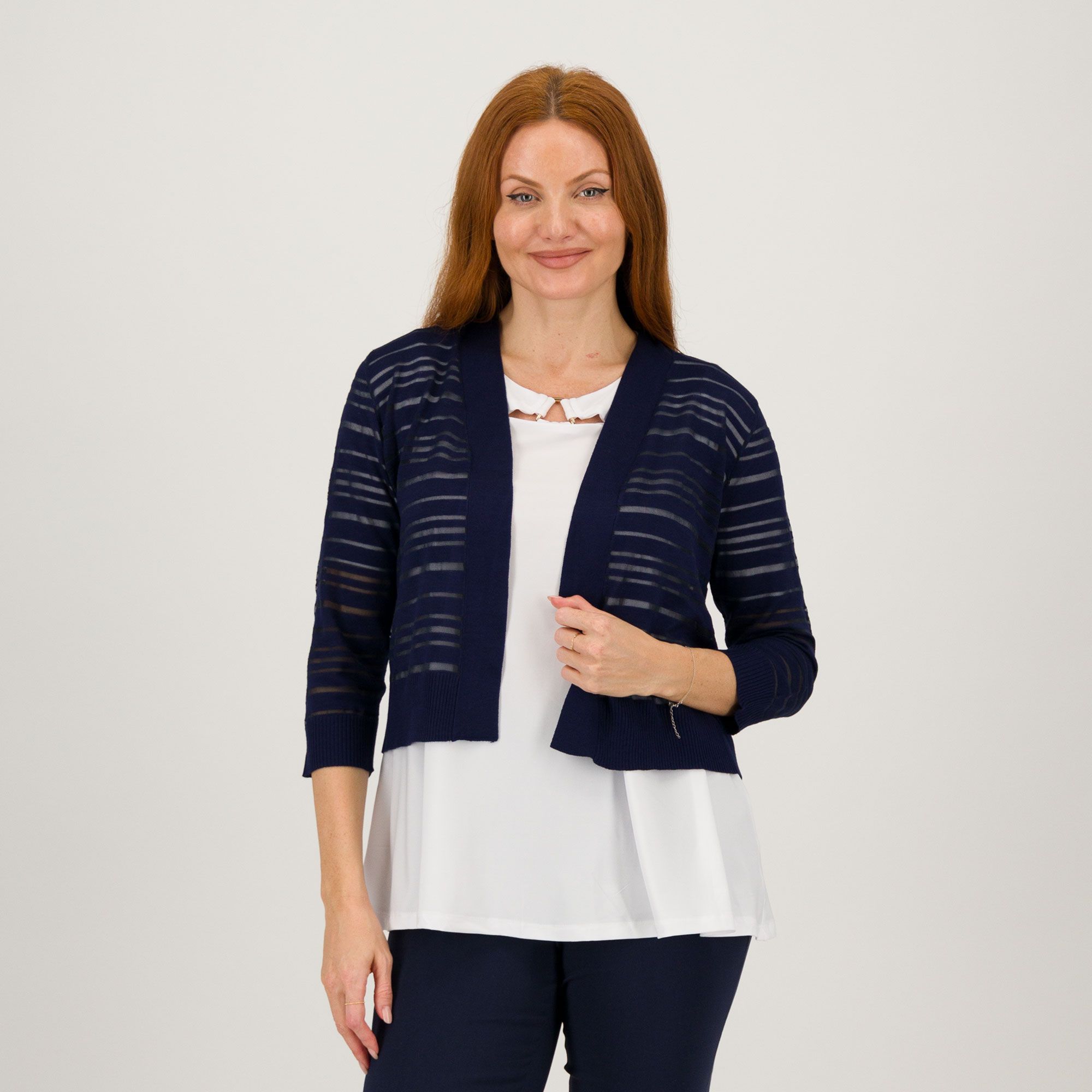 Nina Leonard
Cardigan in maglia
a righe con maniche
a 3/4