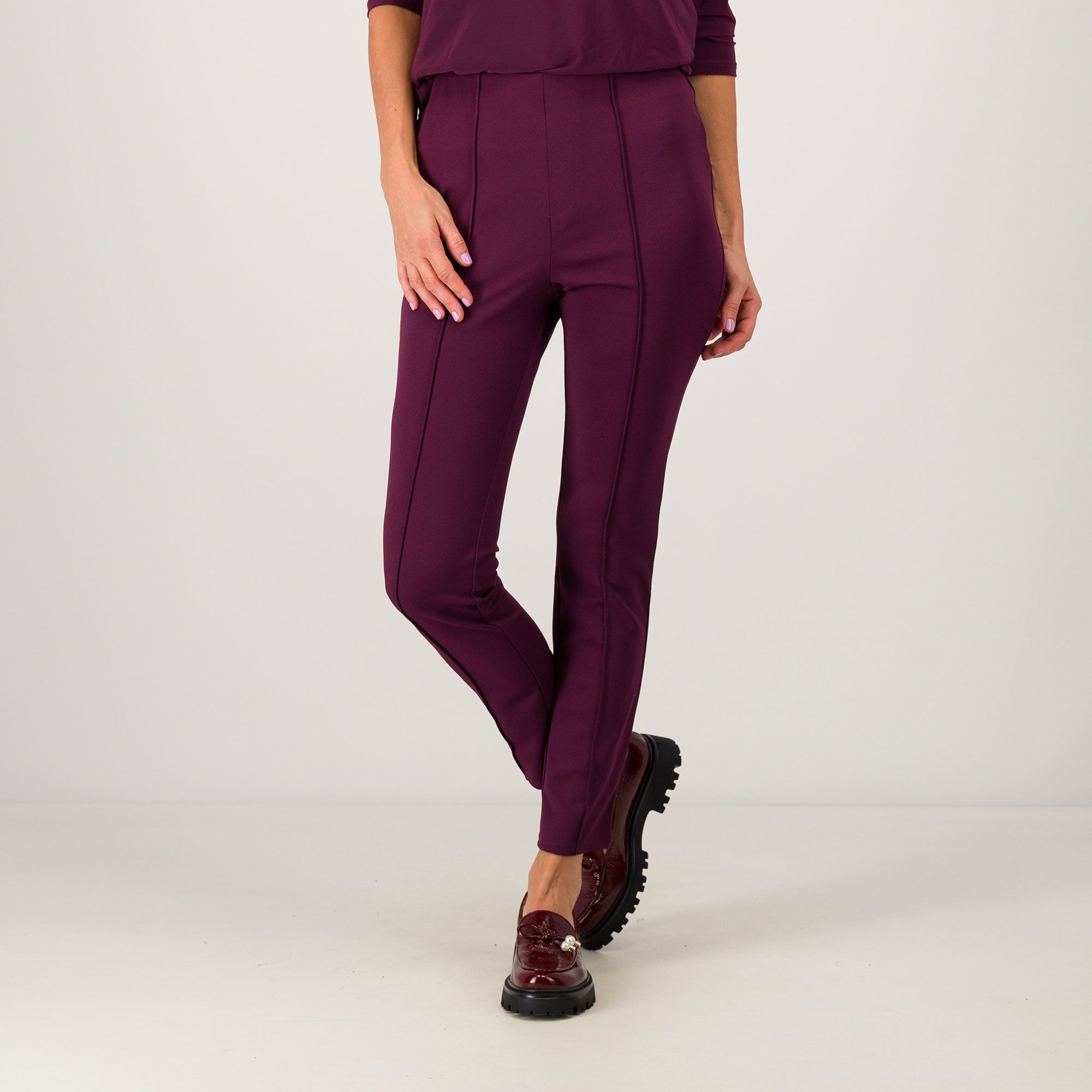 Nina Leonard
Pantaloni
elasticizzati
anche Petite