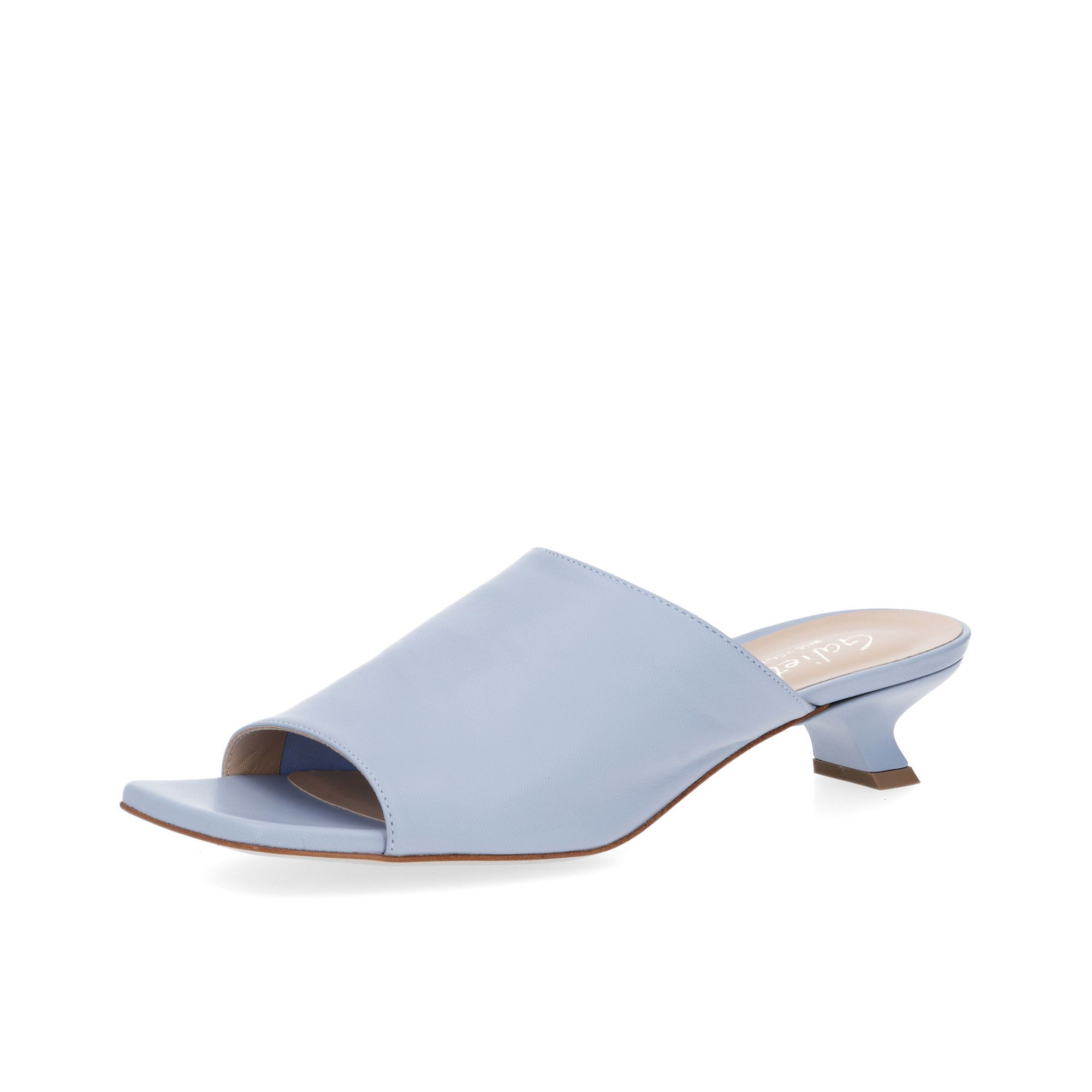 Galieti
Sabot spuntati
con fascia accollata
e tacco 3,5 cm