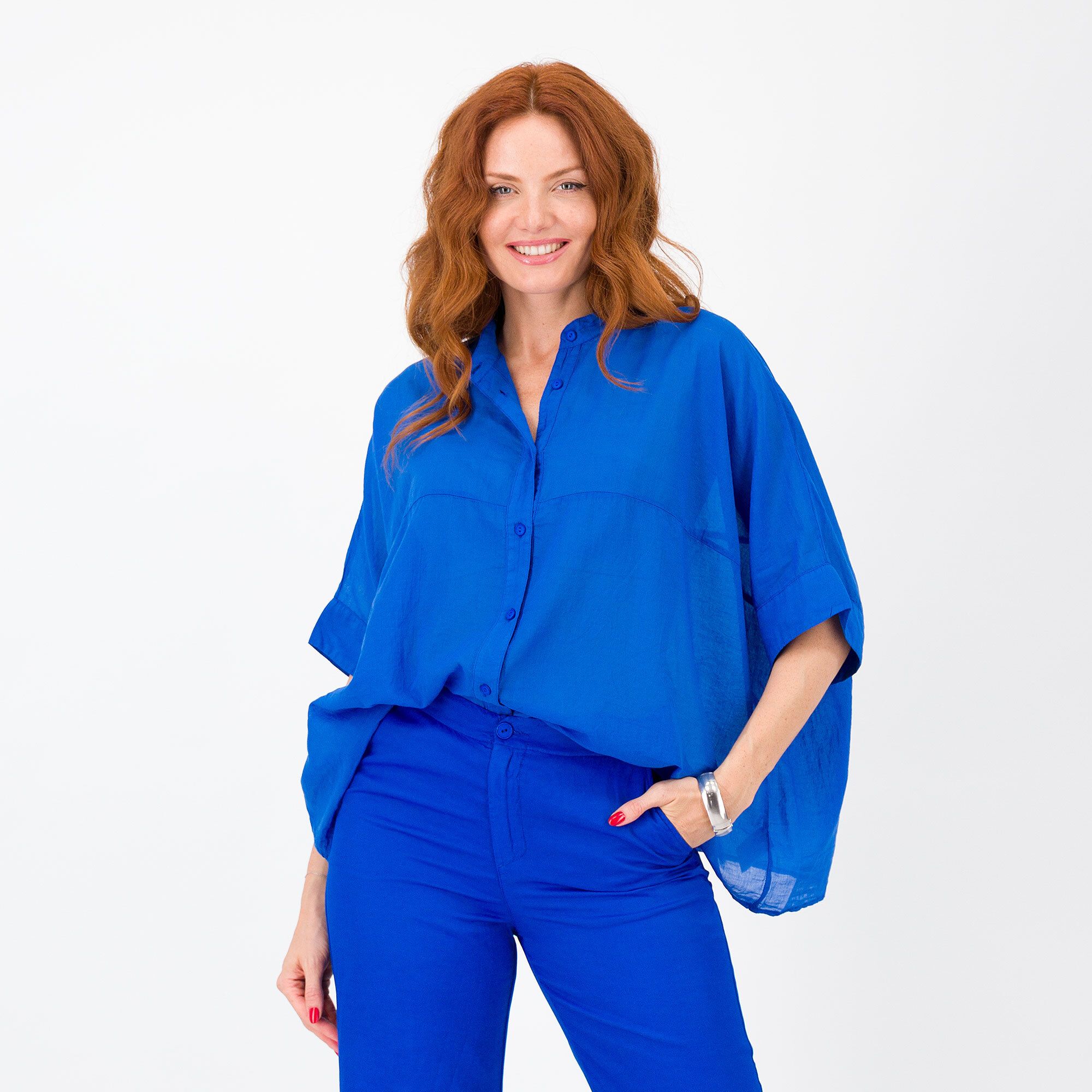 Colour Lab
Camicia ampia in
mussola di cotone