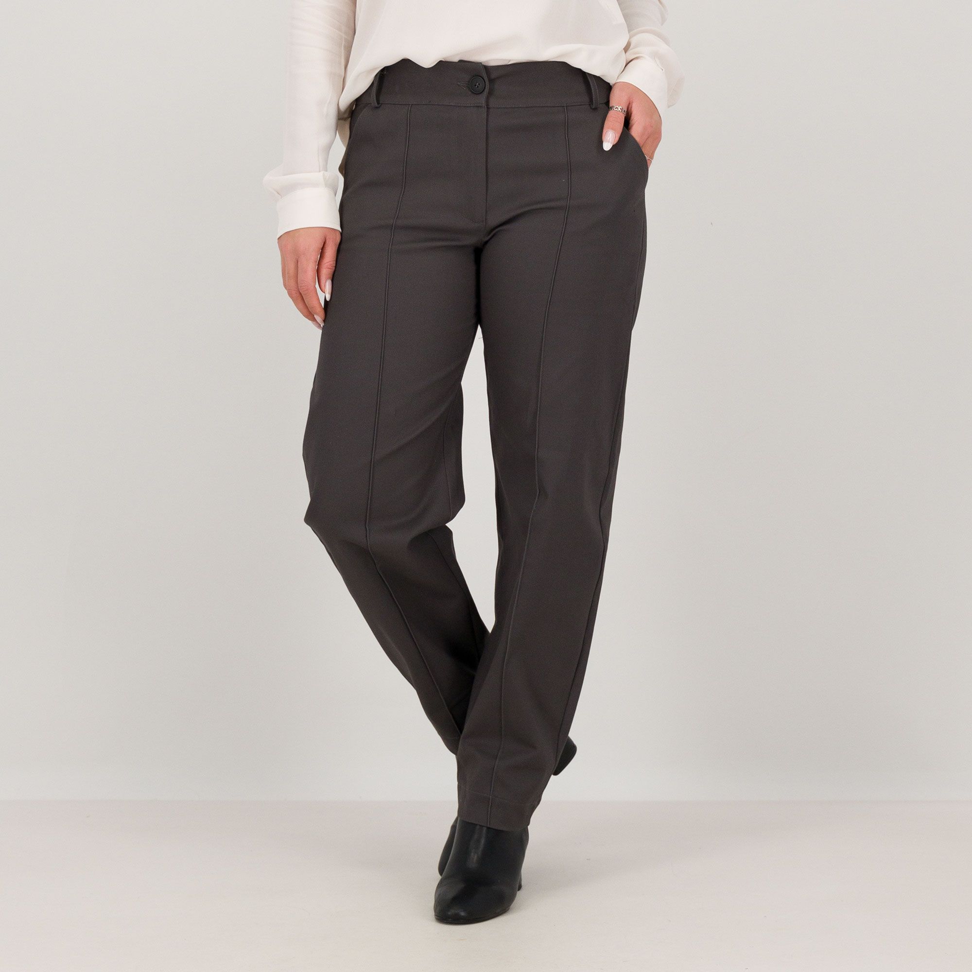 M’ama
Pantaloni balloon
alla caviglia