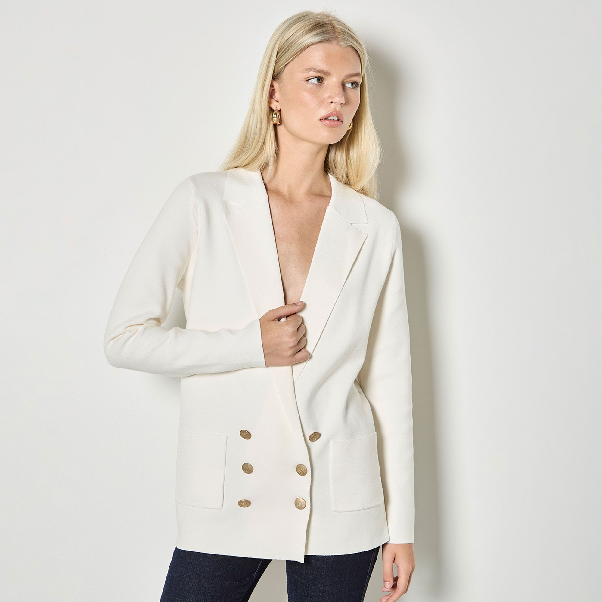 Apricot
Blazer doppiopetto
con bottoni in
metallo