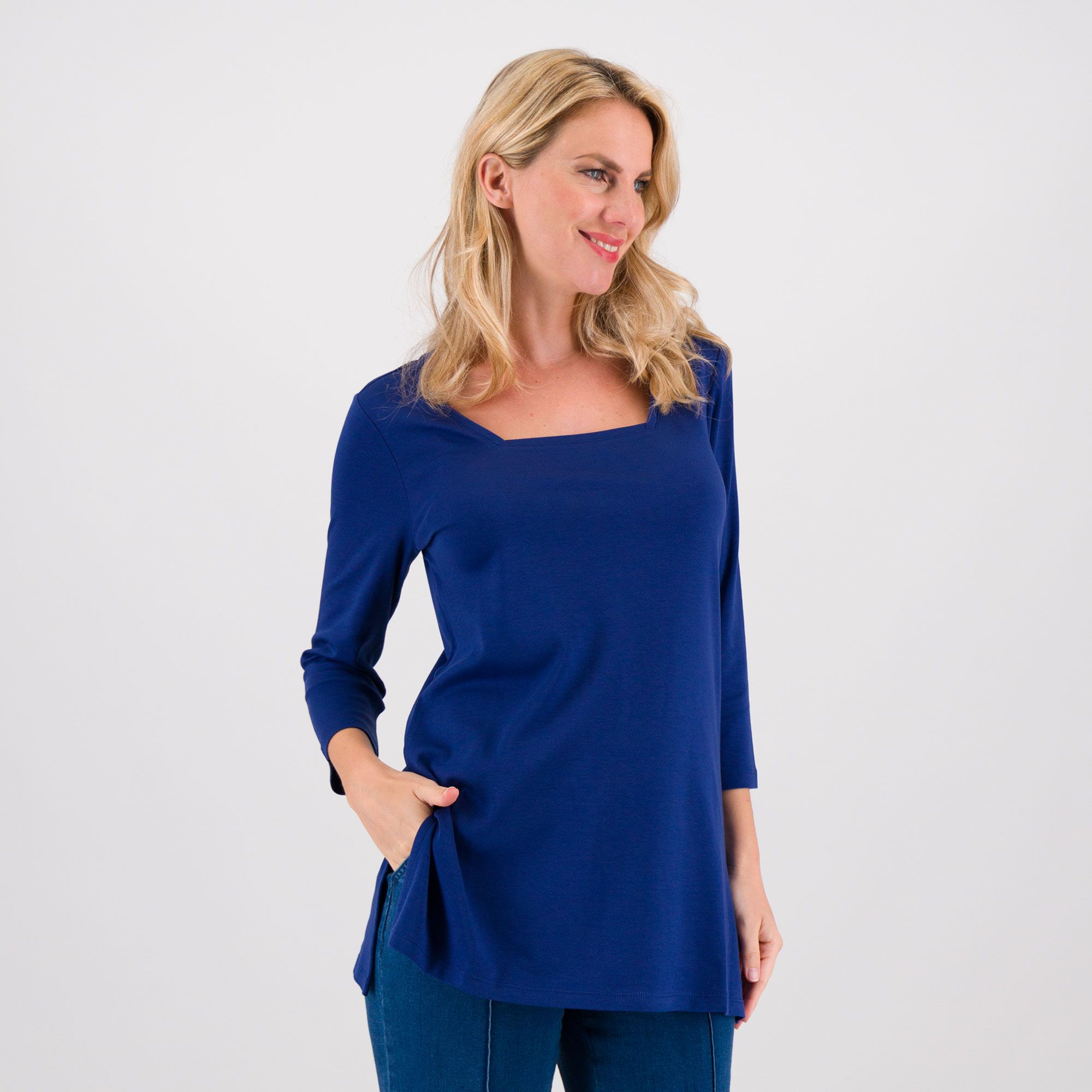 Isaac Mizrahi Live!
T-shirt sciancrata
in jersey di cotone
con maniche 3/4