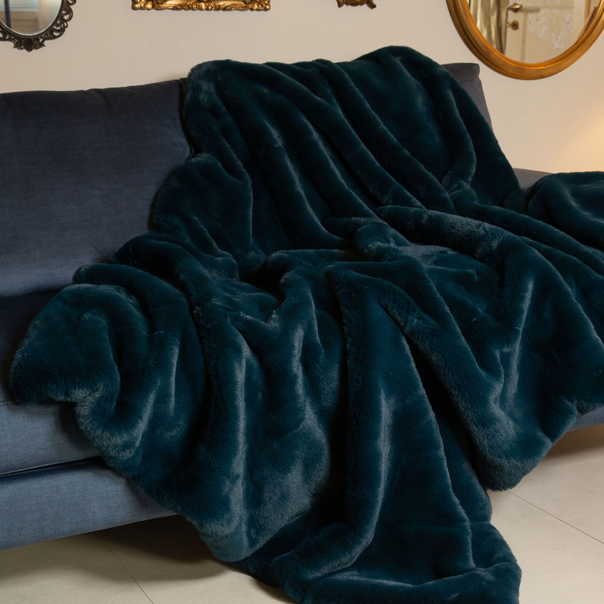 Ferò
Plaid Elisir
in morbido pelo
sintetico