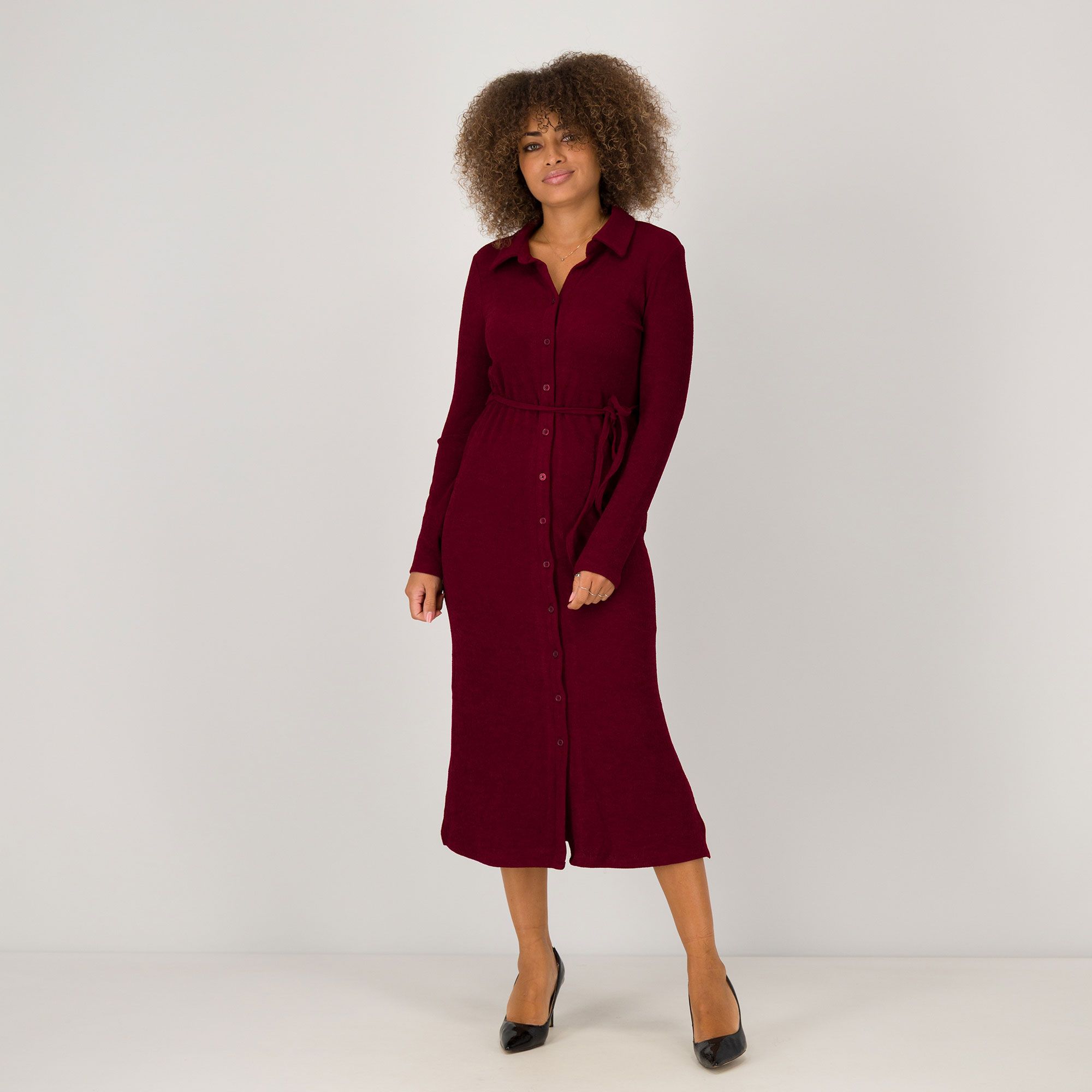 Nina Leonard
Abito midi in
maglia costina
con bottoni