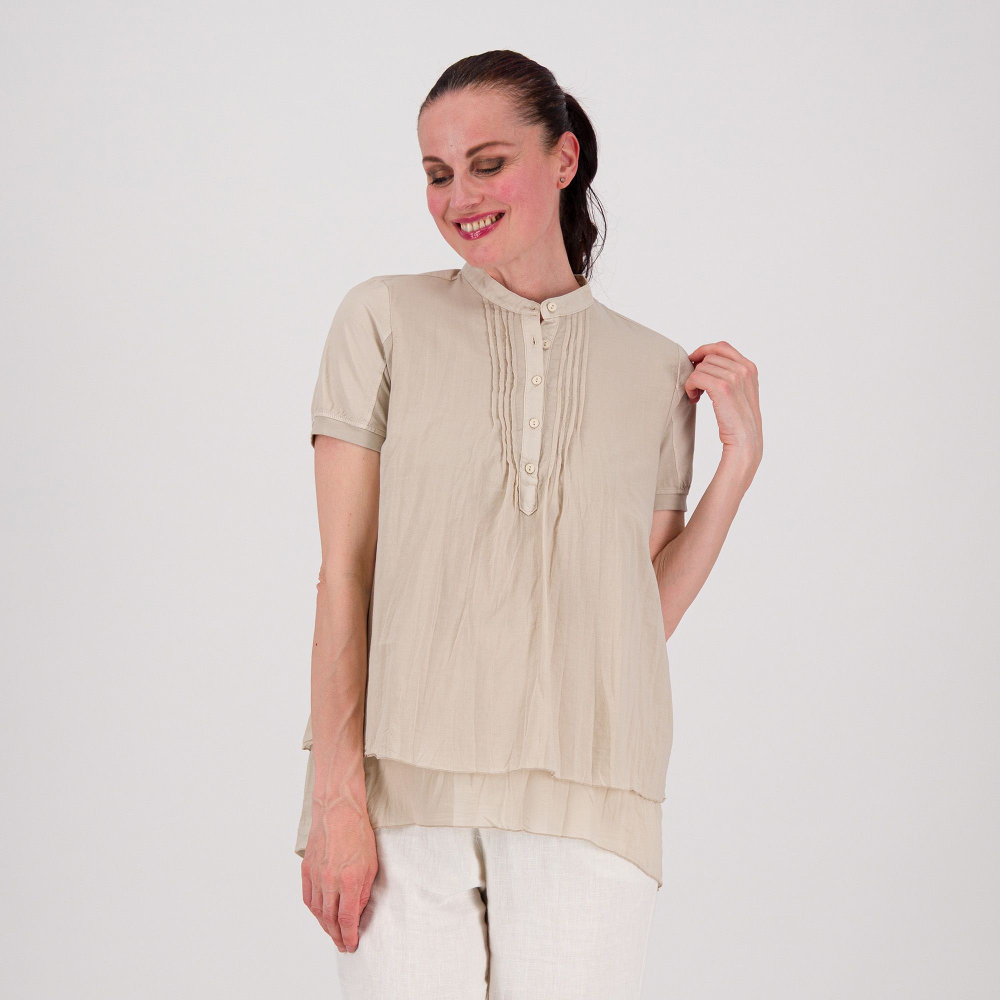 Colour Lab
Camicia in popeline
e voile di cotone con
scollo alla coreana