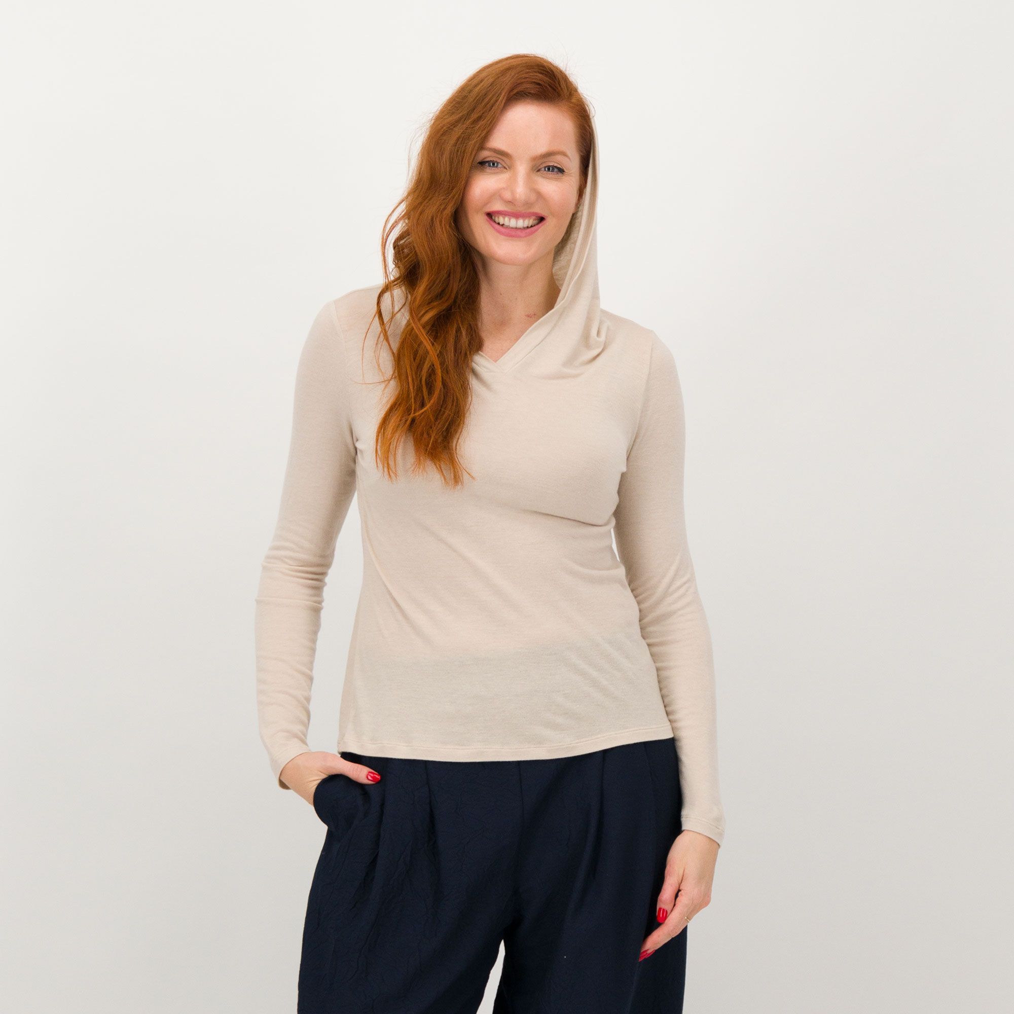 Caterina Lancini
Maglia con viscosa
e lana con cappuccio