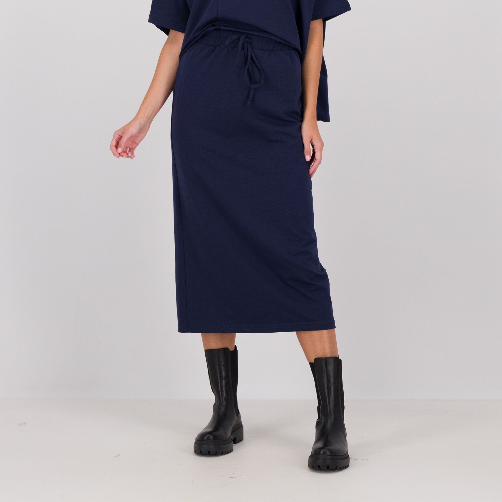 Studio 19
Gonna lunga in felpa
con coulisse
e spacco dietro