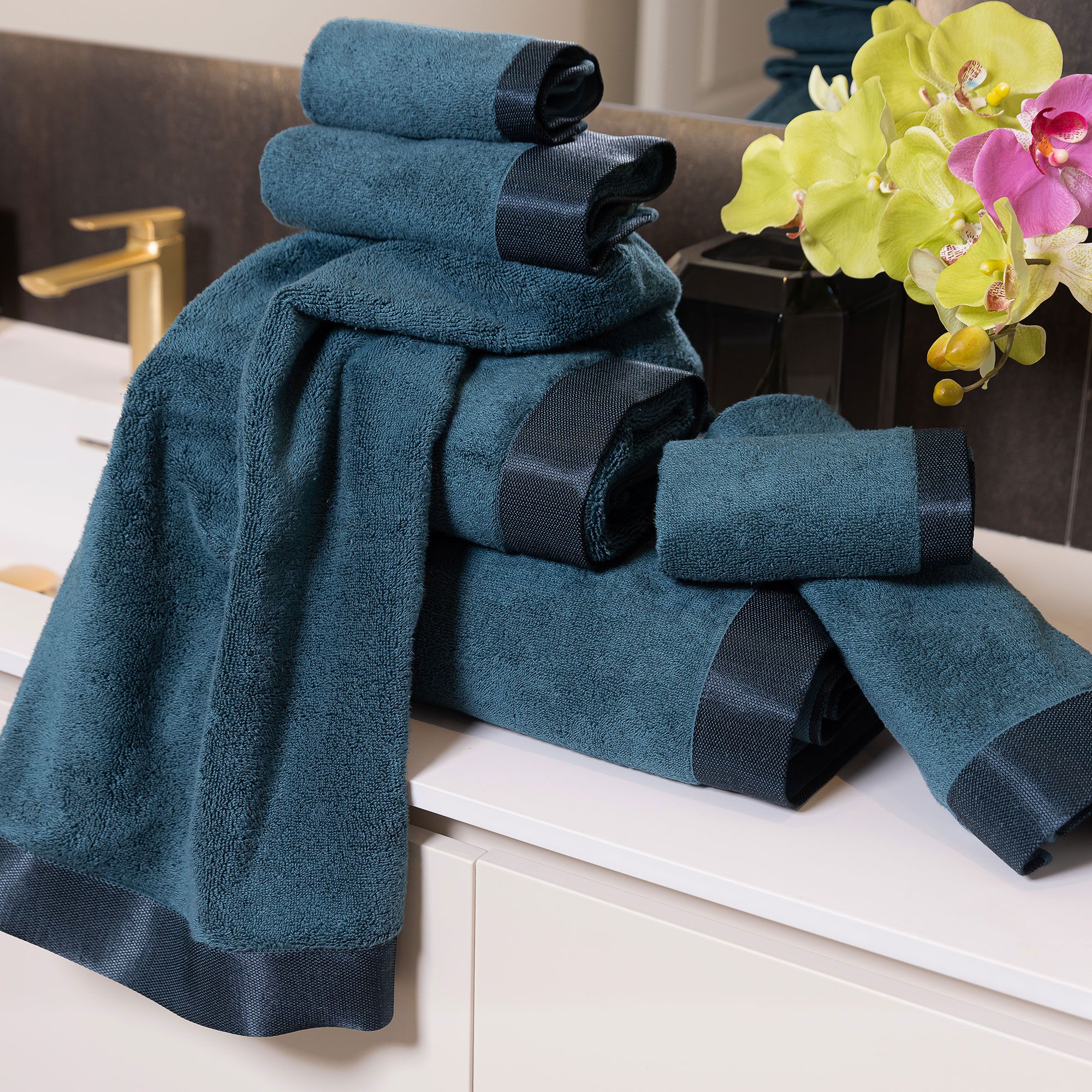 Ferò
Set 7 spugne Elisir
100% cotone low
twist bordo lucido