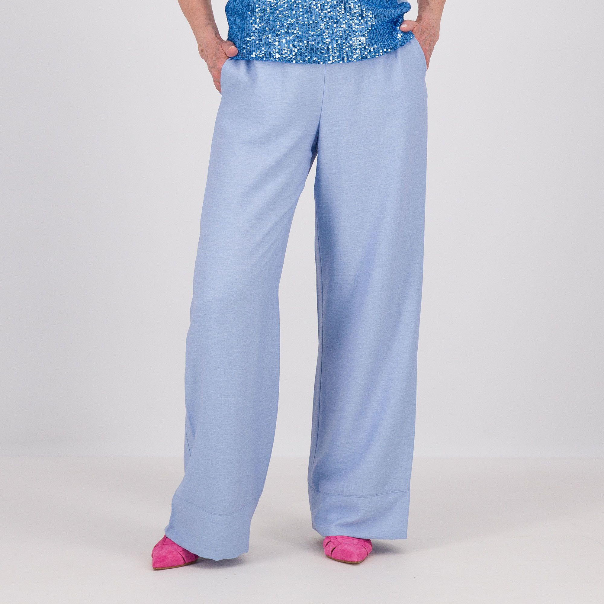 Olly Doo
Pantaloni ampi
in misto
viscosa