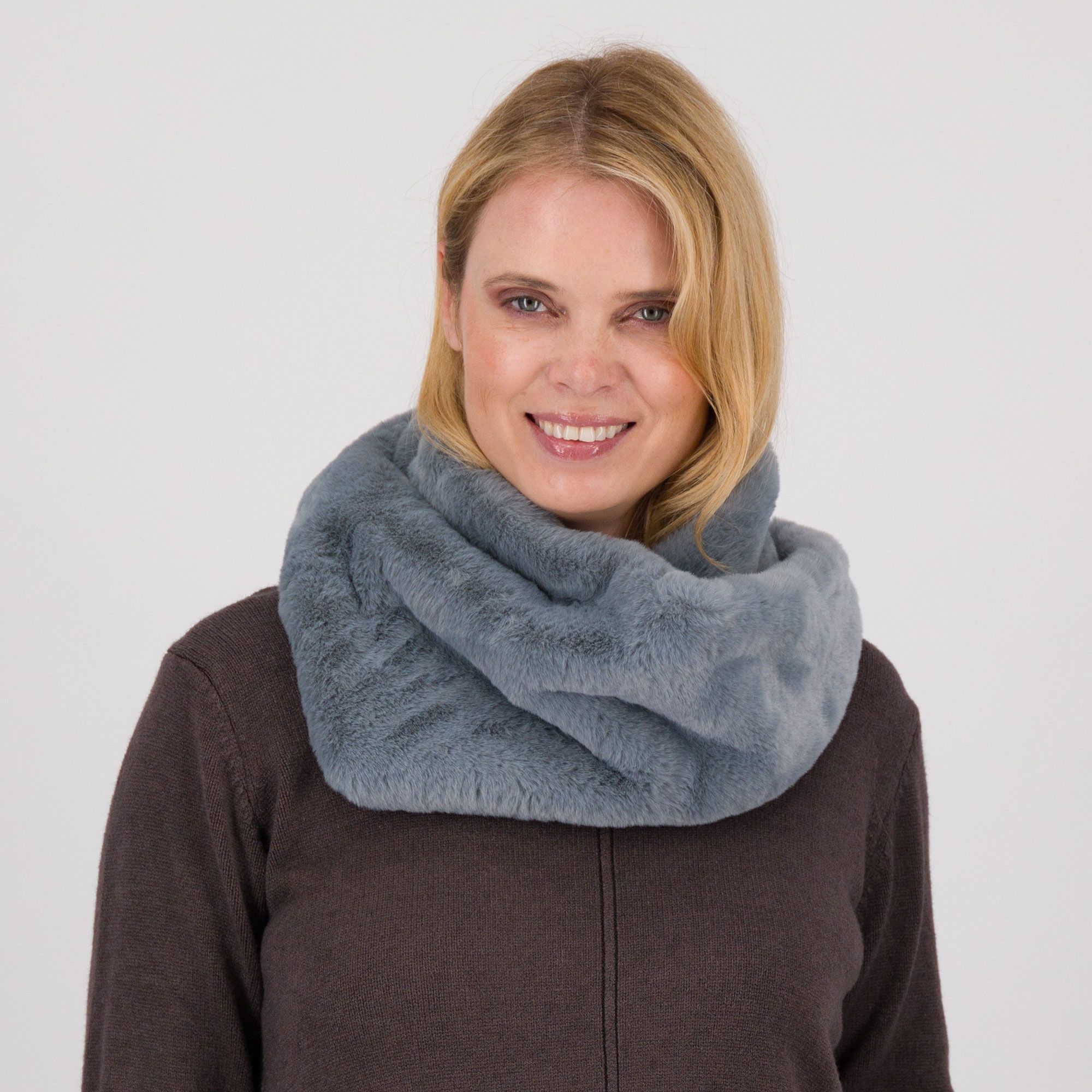 Enjoy Tricot
Collo in pelo
sintetico