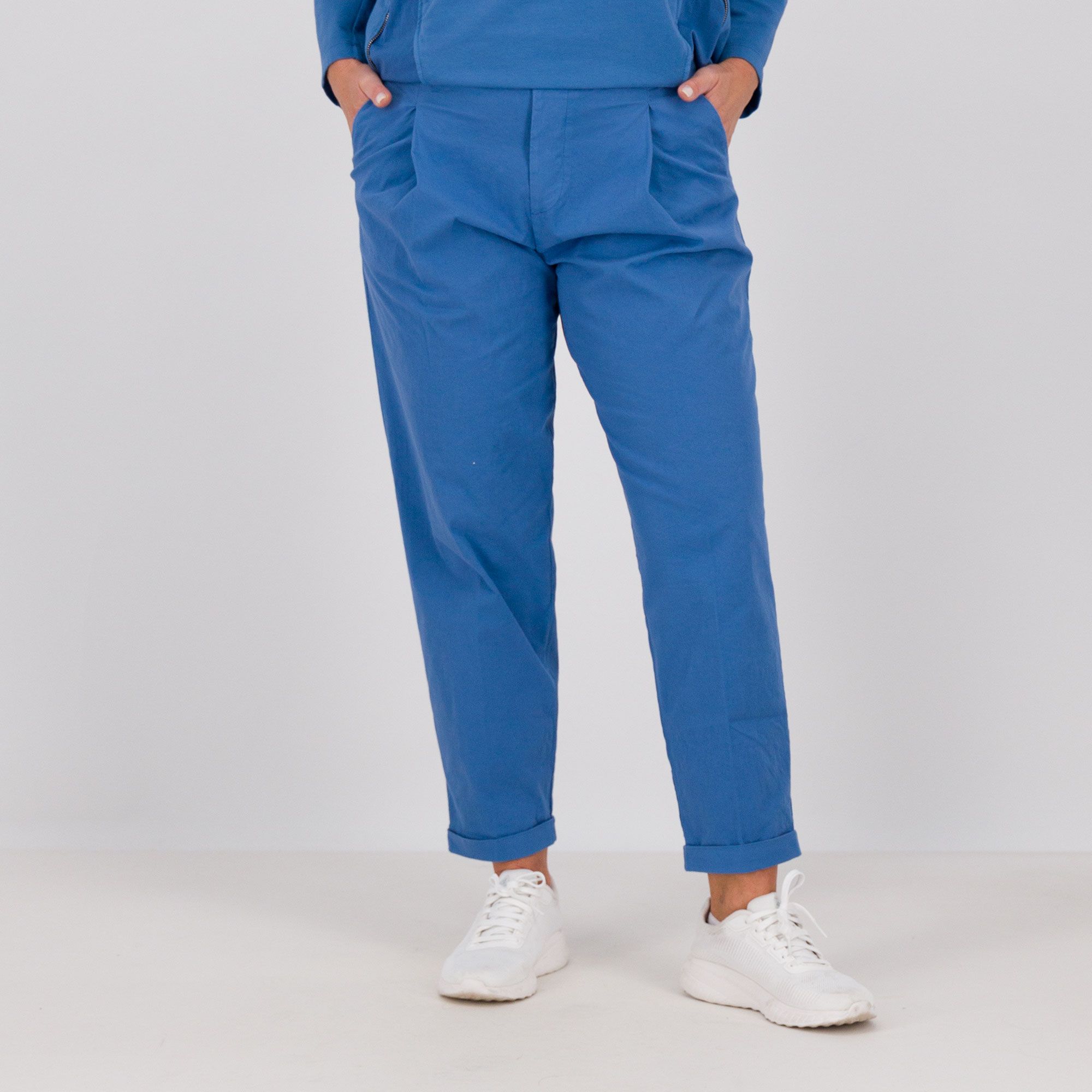 Colour Lab Pantaloni a carota in gabardina raso di cotone