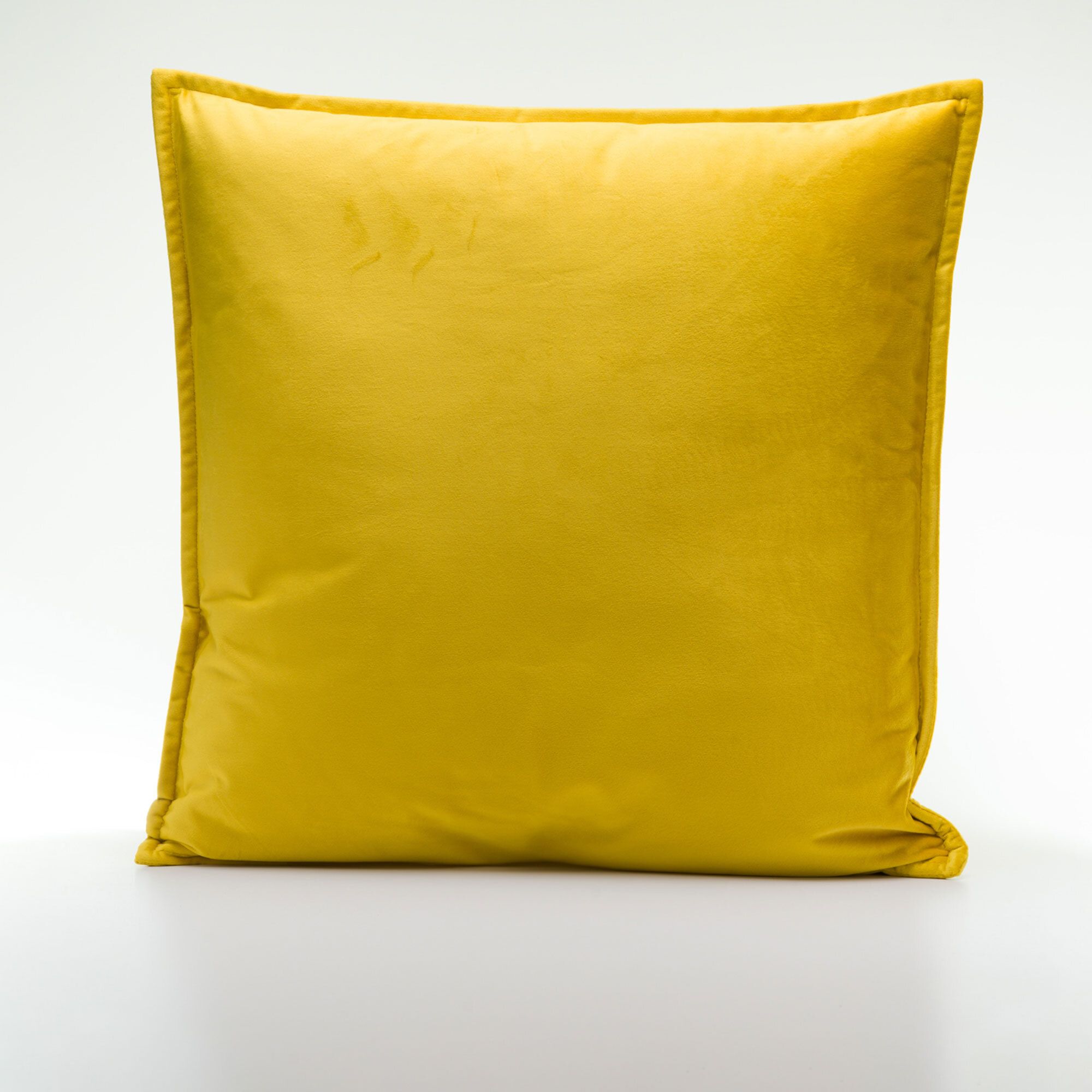 Maddalena Home
Cuscino quadrato
con impuntura
perimetrale 55x55cm