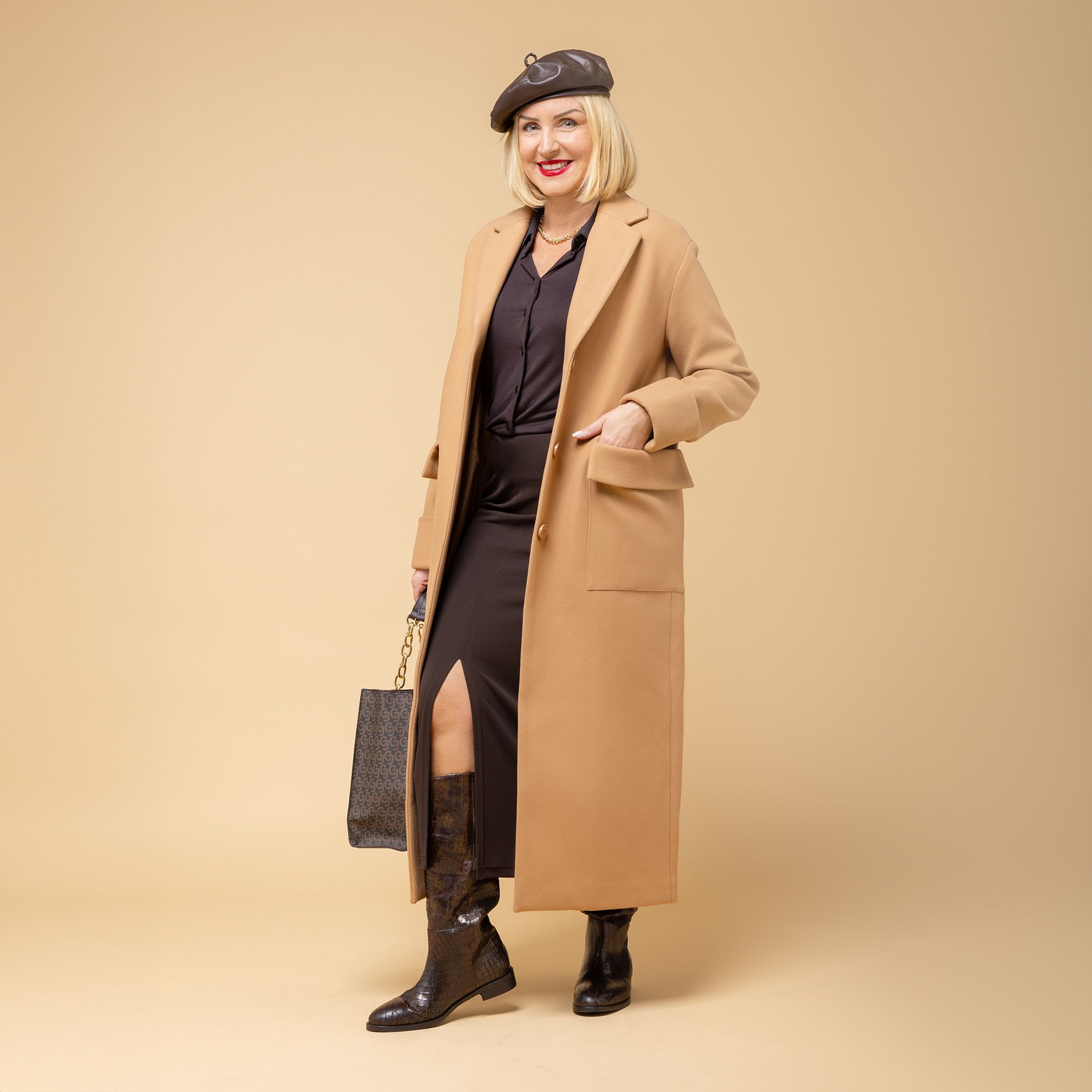 Caterina Lancini
Cappotto lungo
in panno velour
anche Petite