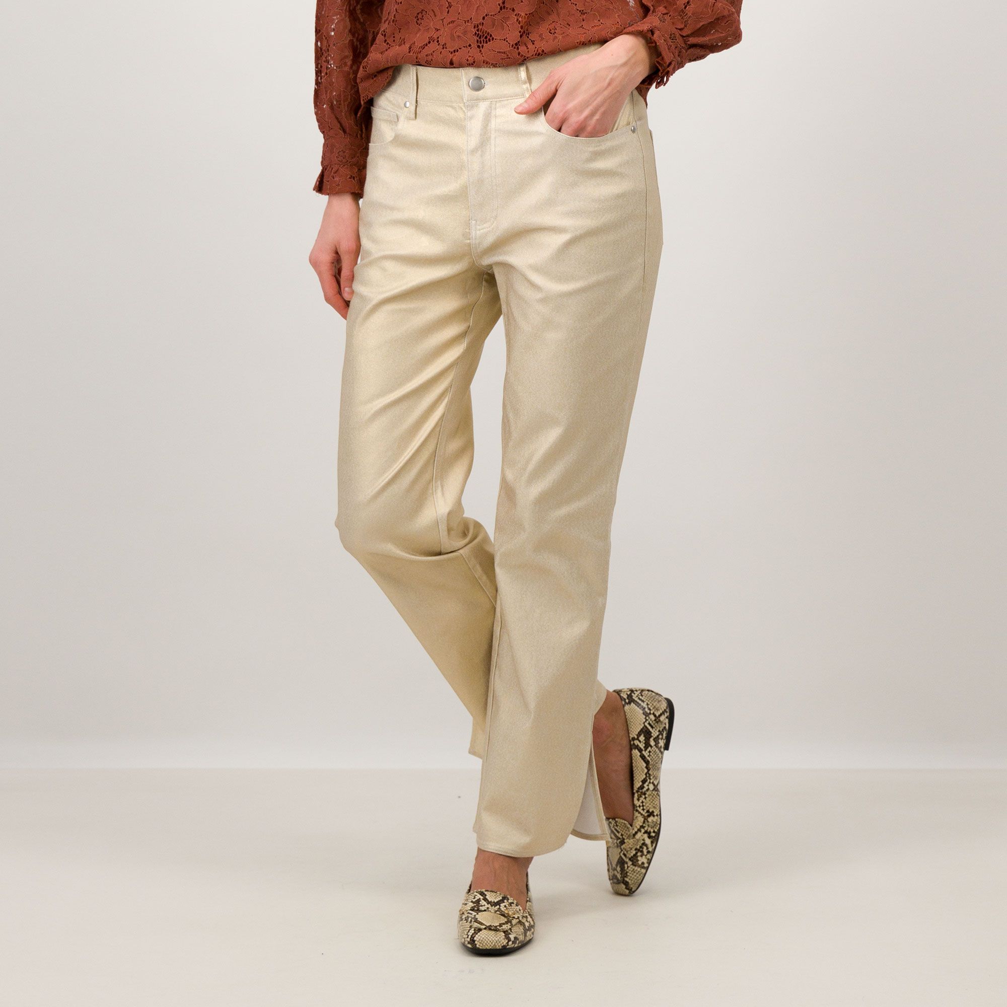 Parker & Rowe
Jeans 5 tasche
a gamba dritta
in tessuto lamé