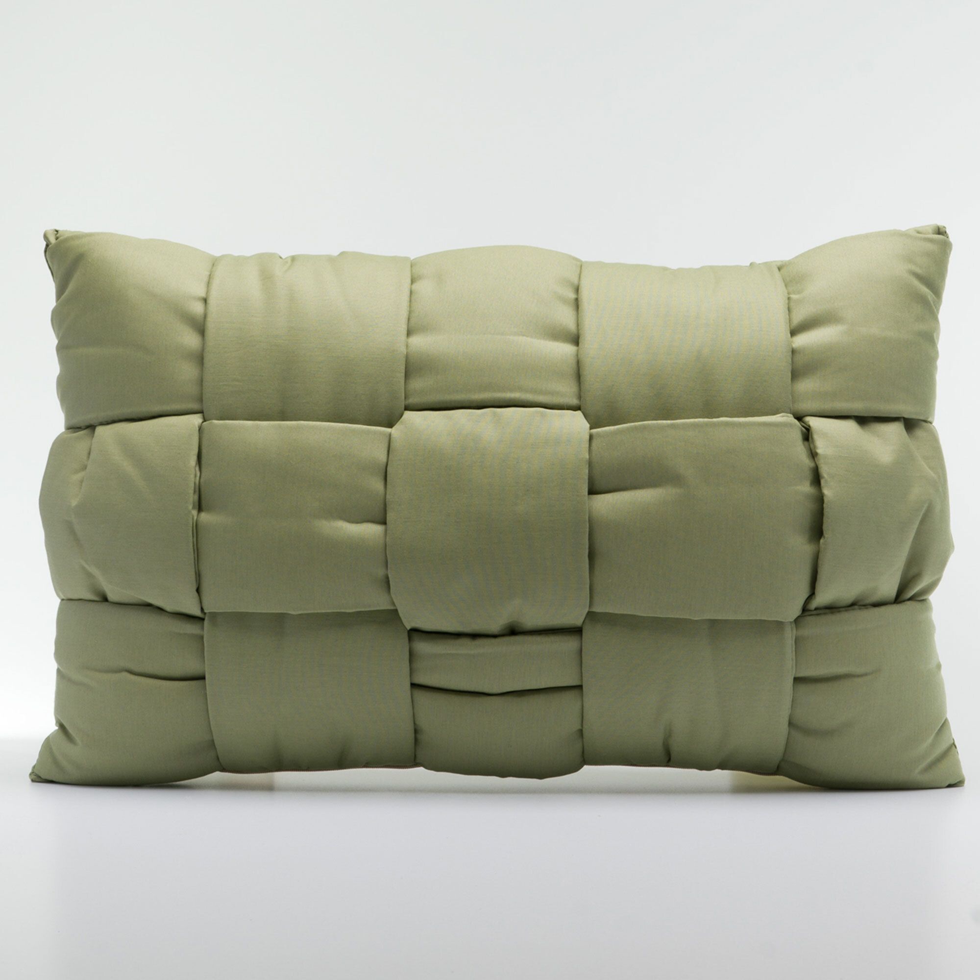 Maddalena Home
Cuscino rettangolare
intreccio costruito
32 x 50 cm