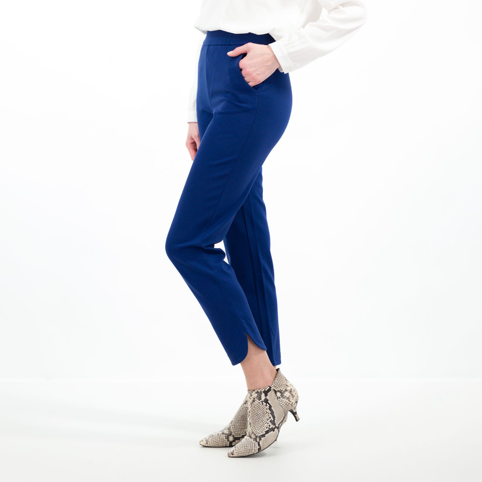 Isaac Mizrahi Live
Pantaloni gamba
dritta con fondo a
tulipano