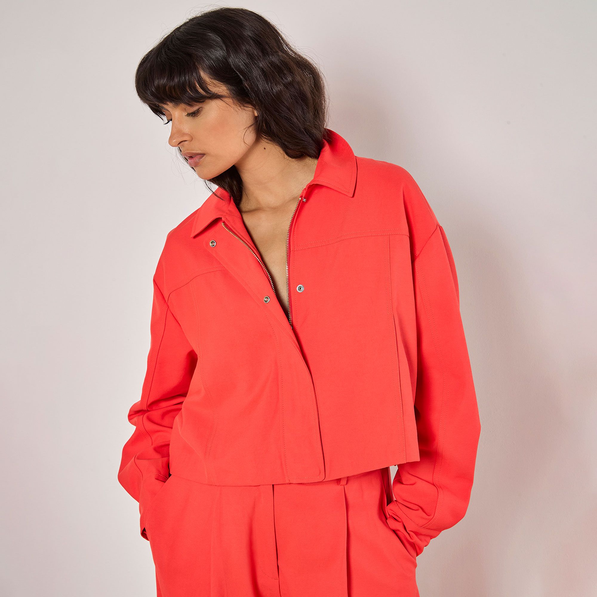 Apricot Giacca corta con collo a camicia e bottoni nascosti