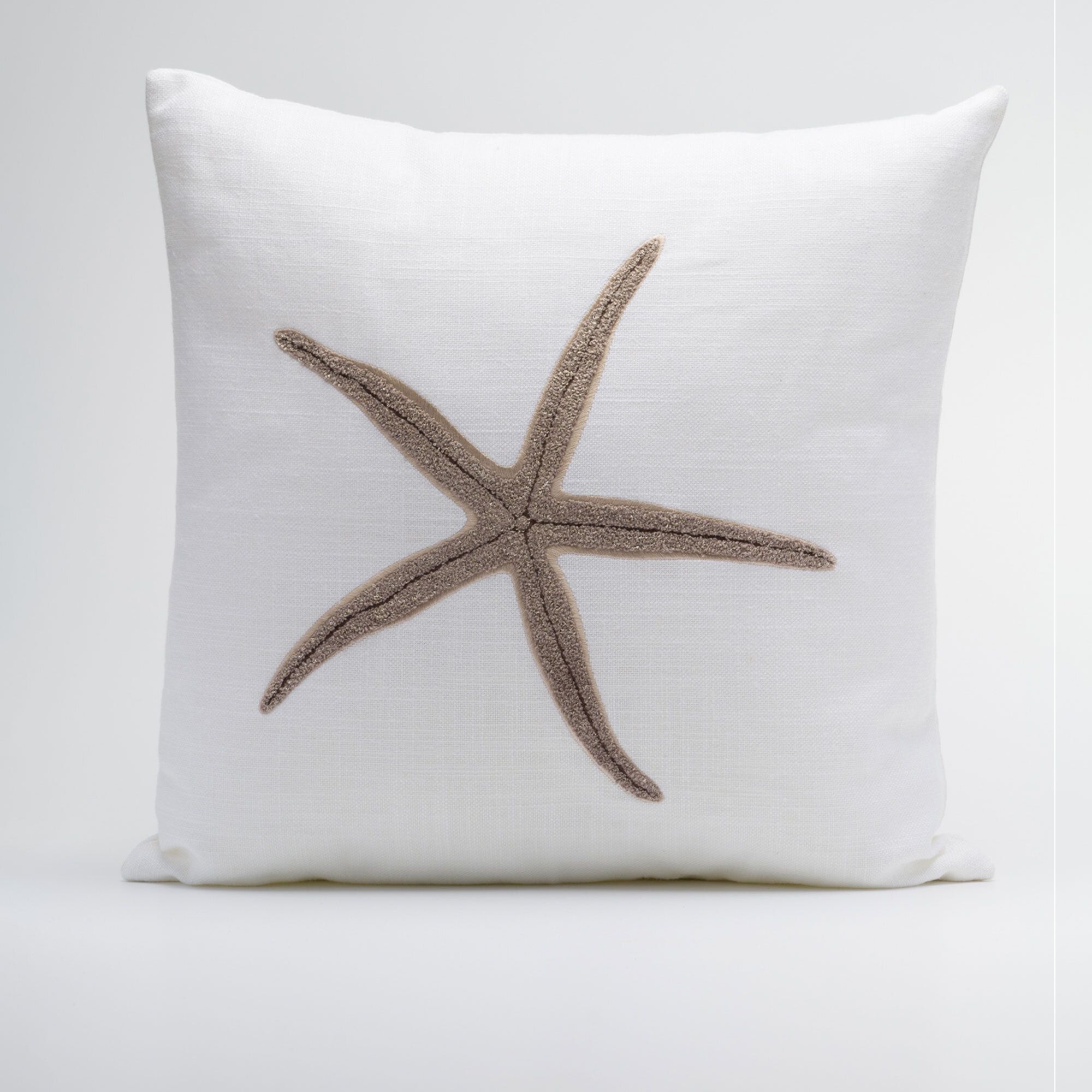 Maddalena Home
Cuscino quadrato 
misto lino ricamo 
stella marina 45x45cm