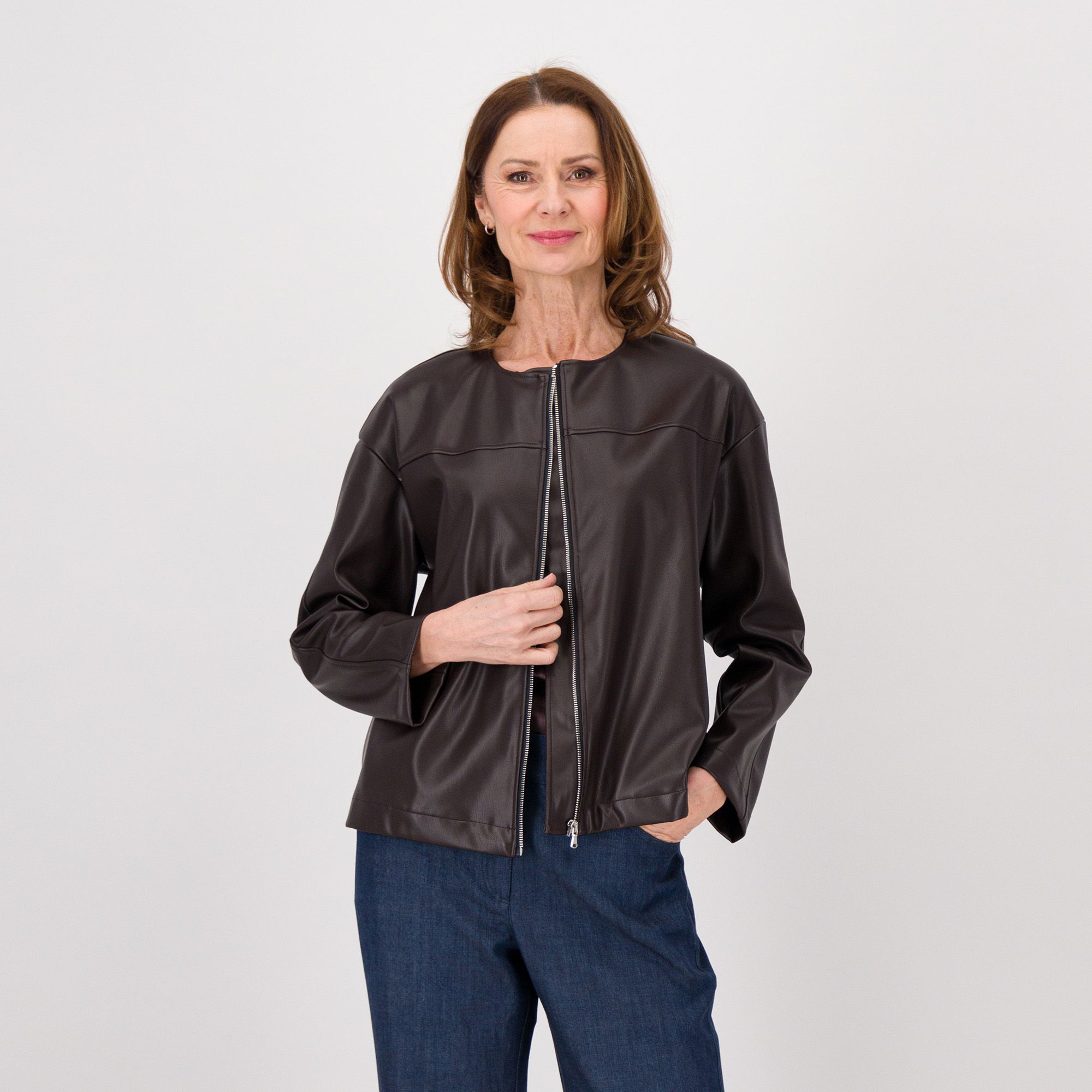 M’ama
Giubbino in tessuto
spalmato con interno
effetto suede