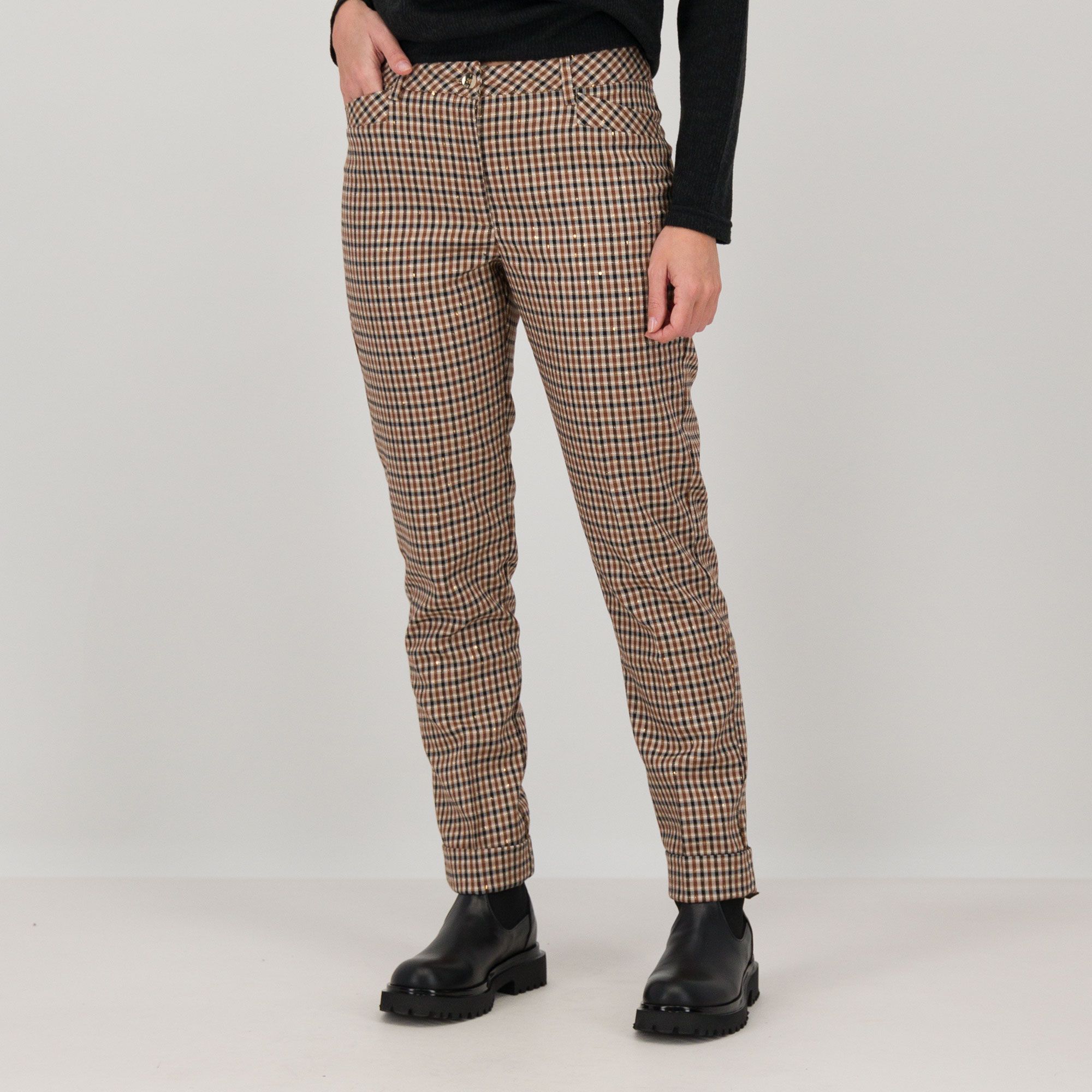 Officina della Moda
Pantaloni a sigaretta
a quadri
con paillettes