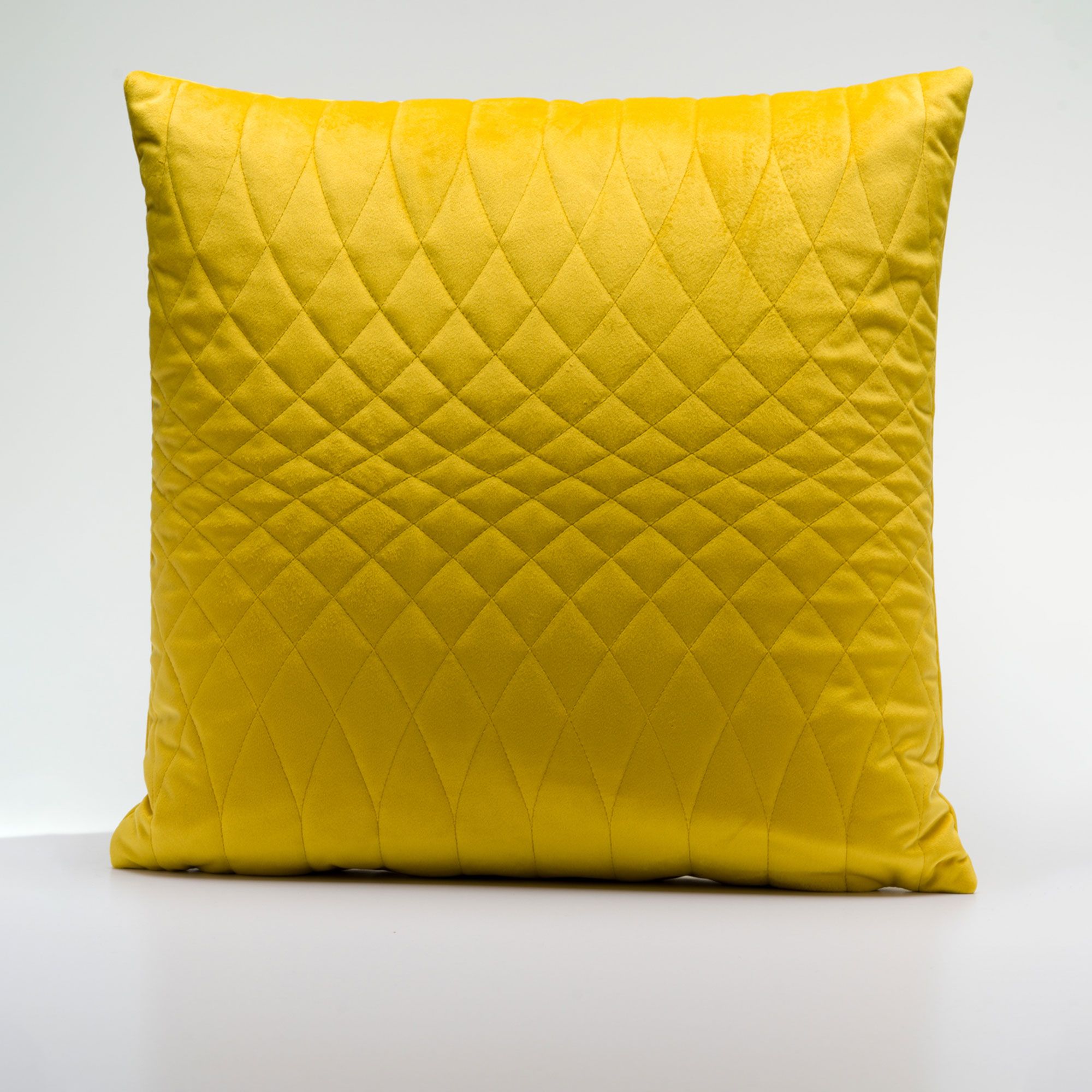 Maddalena Home
Cuscino arredo
quadrato trapuntato
50x50 cm