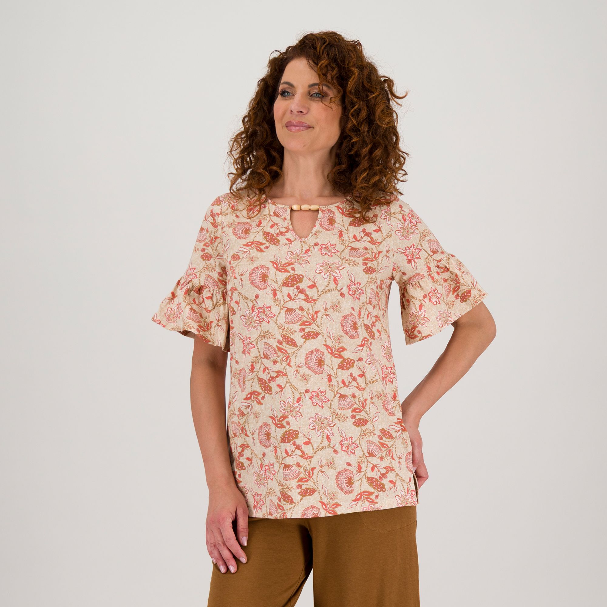 Denim & Co. Maglietta in misto cotone con perline