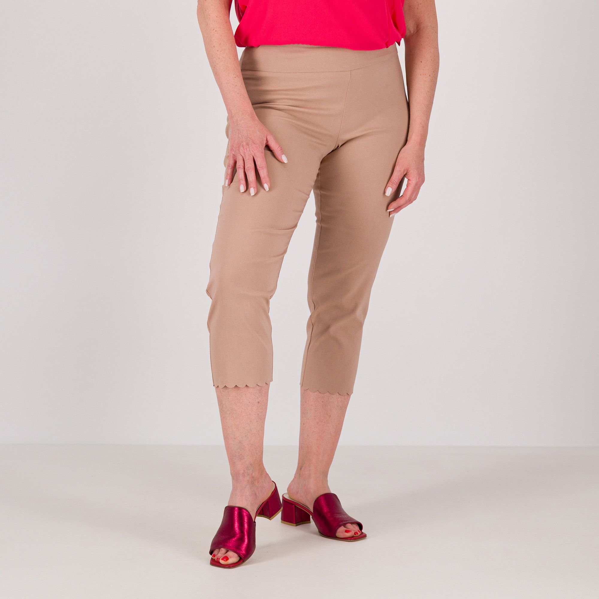 Nina Leonard
Pantaloni
con elastico
in misto viscosa