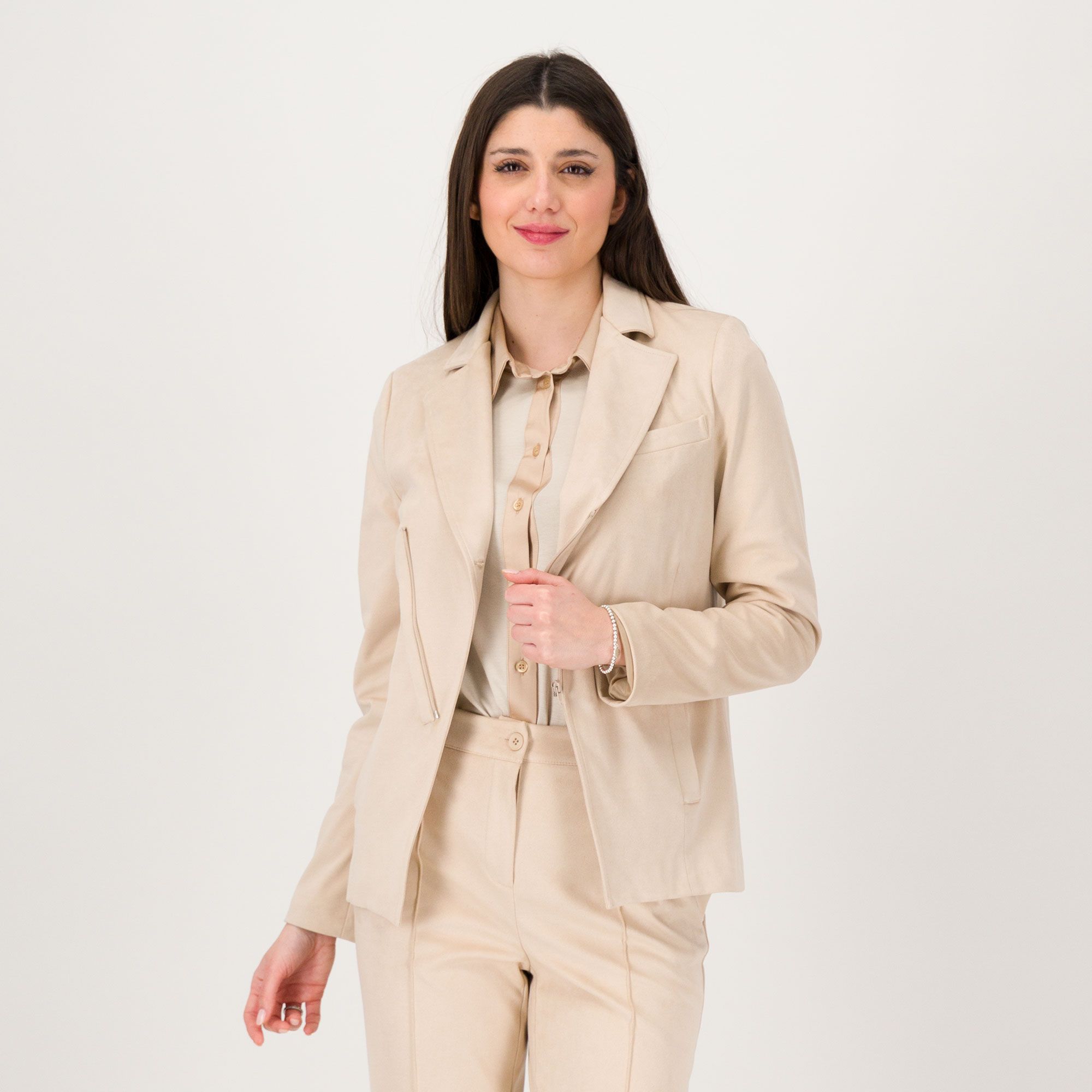 Caterina Lancini
Giacca effetto
scamosciato
collo rever