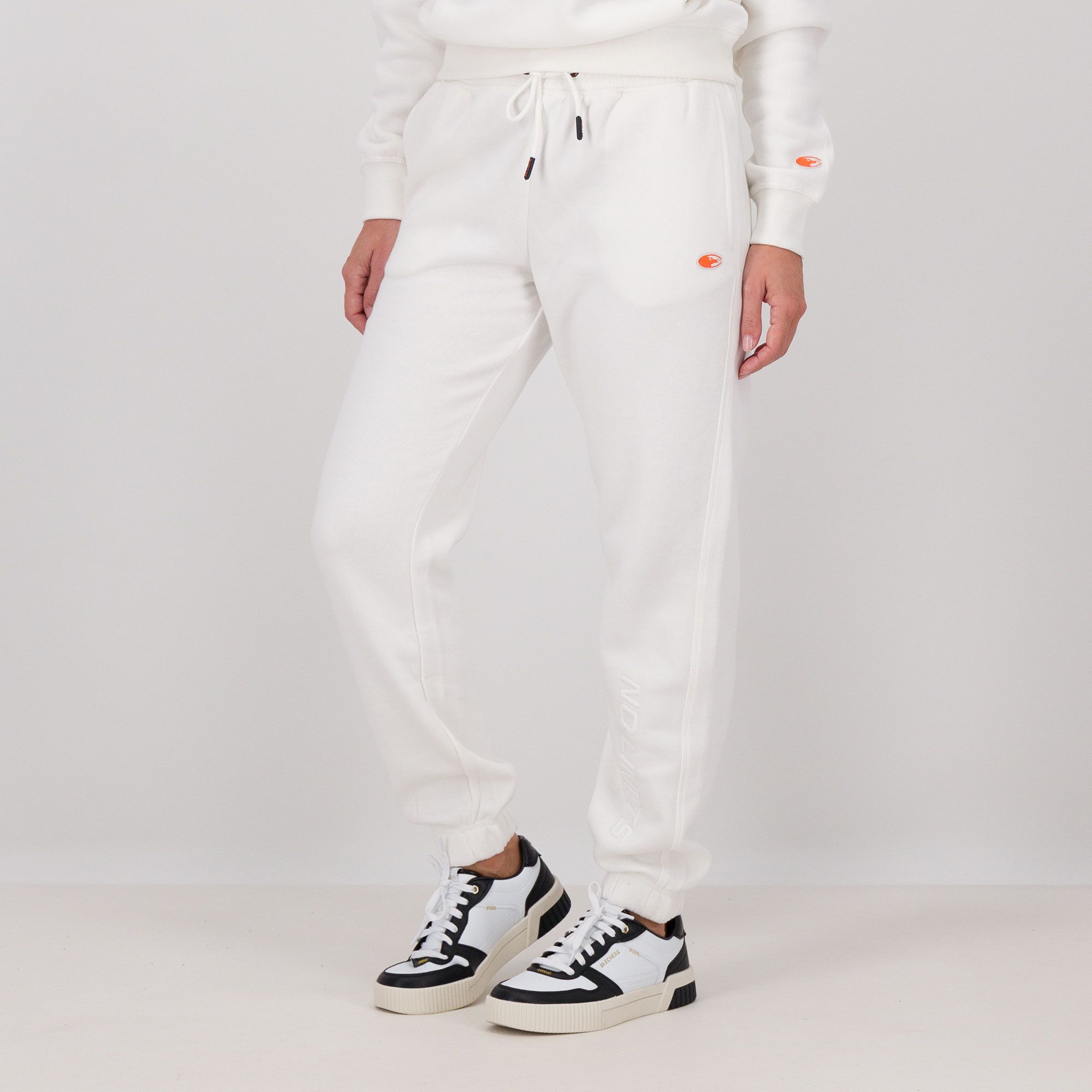 No Limits
Pantaloni jogger
in felpa con coulisse
