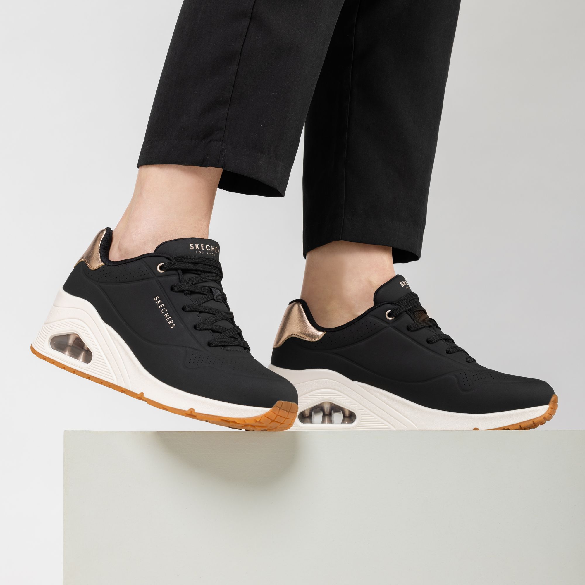 Skechers
Sneaker Uno Wedge con
soletta Memory Foam
e zeppa 5 cm