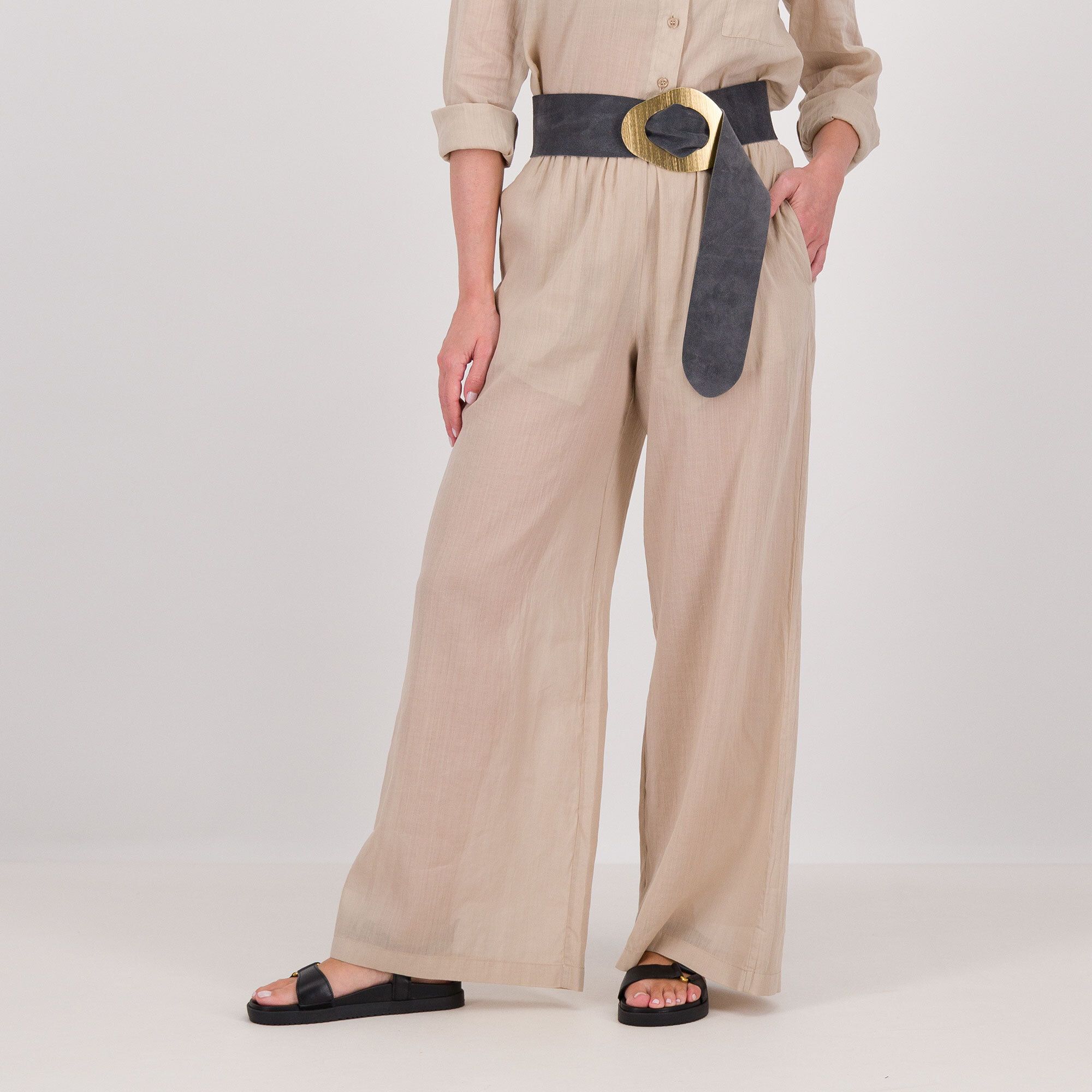 Caterina Lancini
Pantaloni palazzo
in tessuto ramié
e cotone