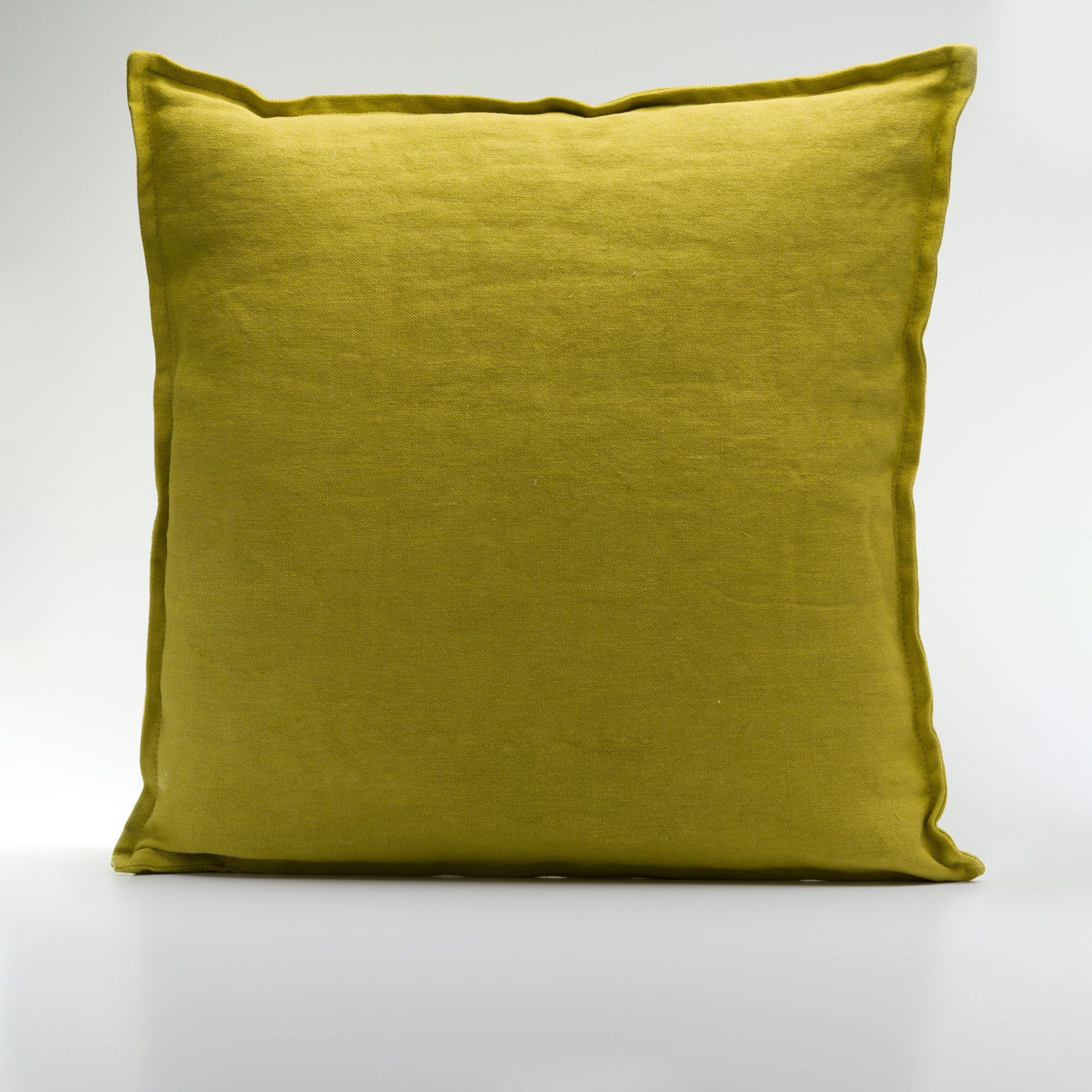 Maddalena Home
Cuscino quadrato
100% lino impuntura
perimetrale 55x55cm