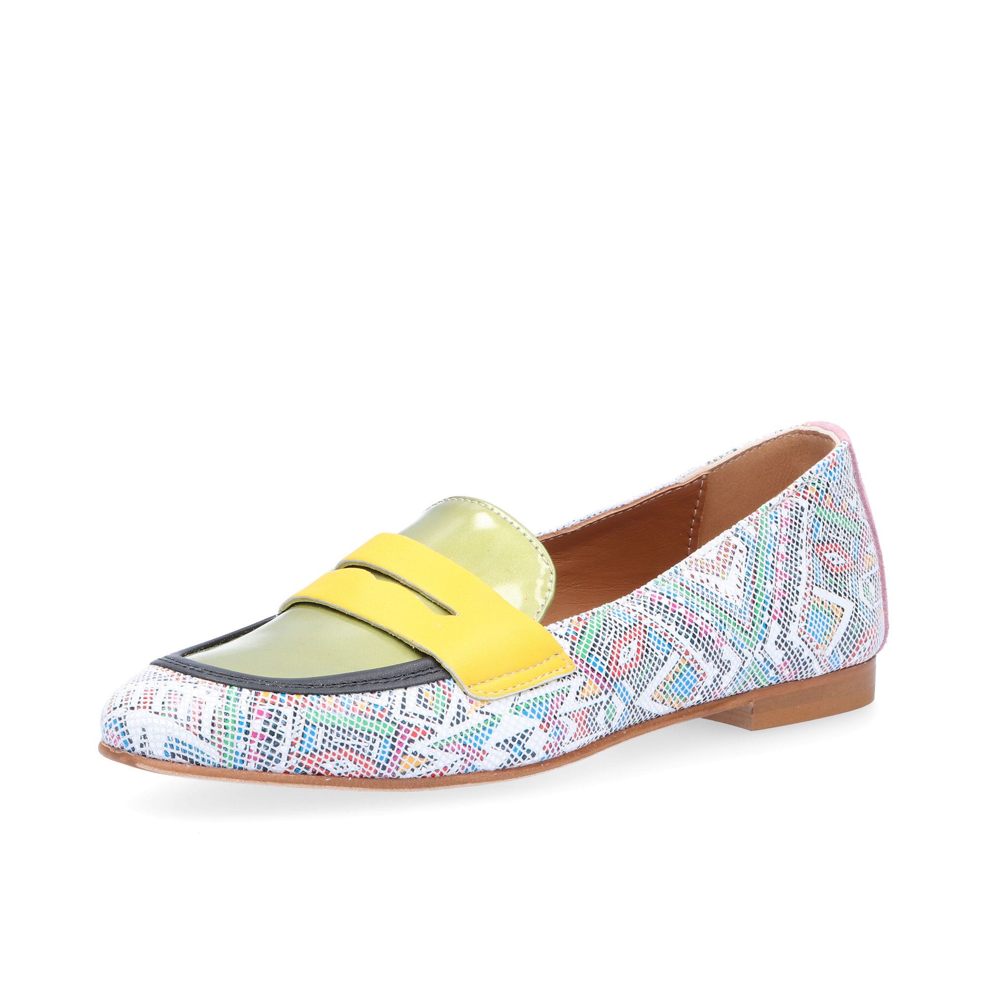 Ebarrito
Mocassini in pelle
patchwork con inserto
in vernice