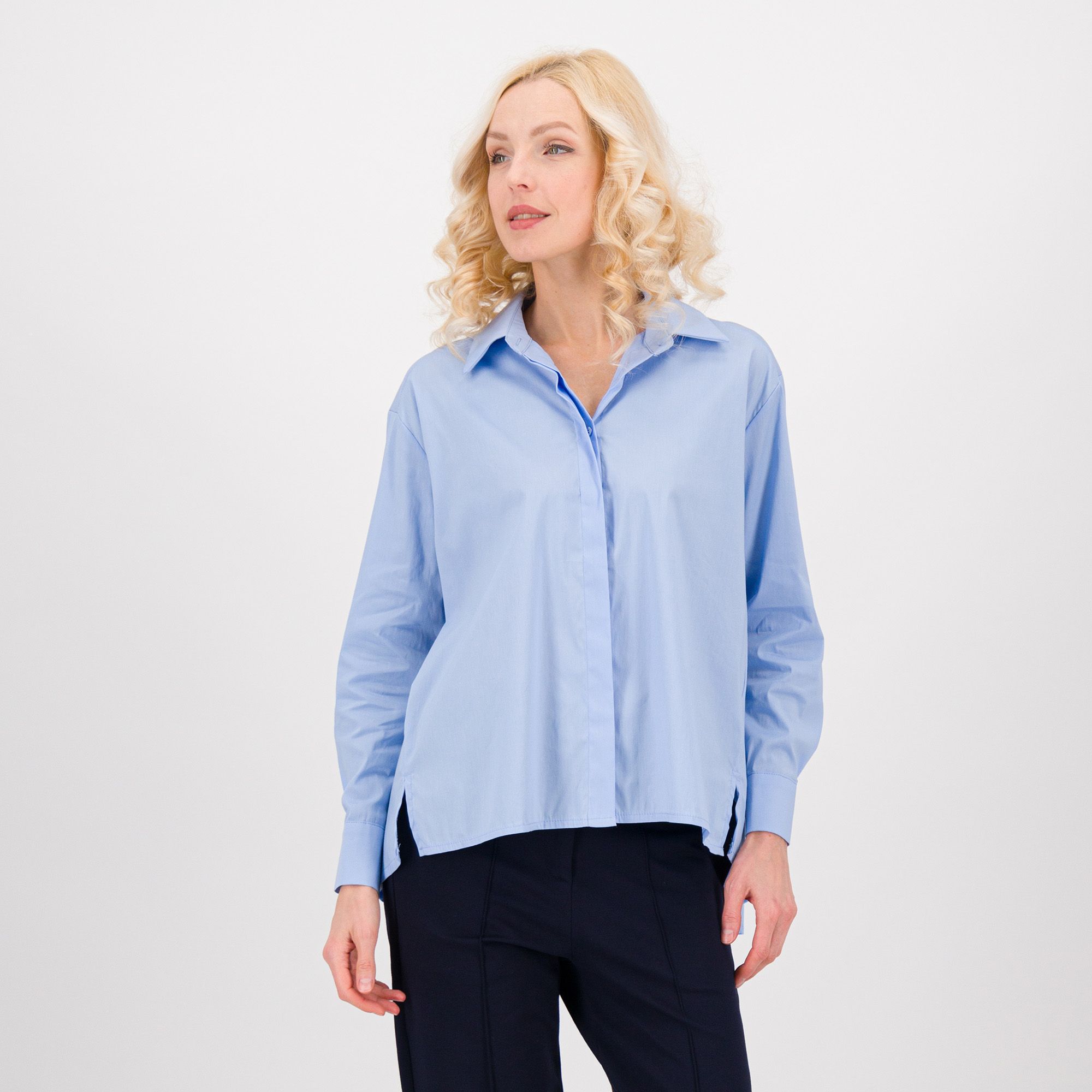 LUCREZIA SCIORTINO Camicia in popeline tinto capo con maniche lunghe