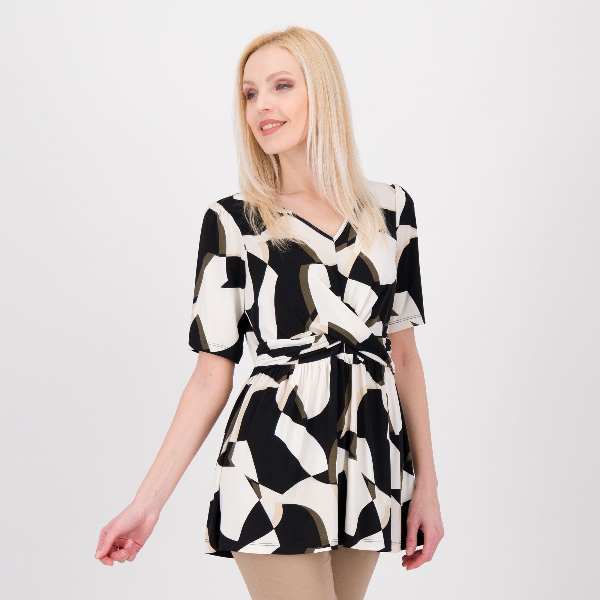 Nina Leonard Blusa fantasia con incrocio e maniche al gomito