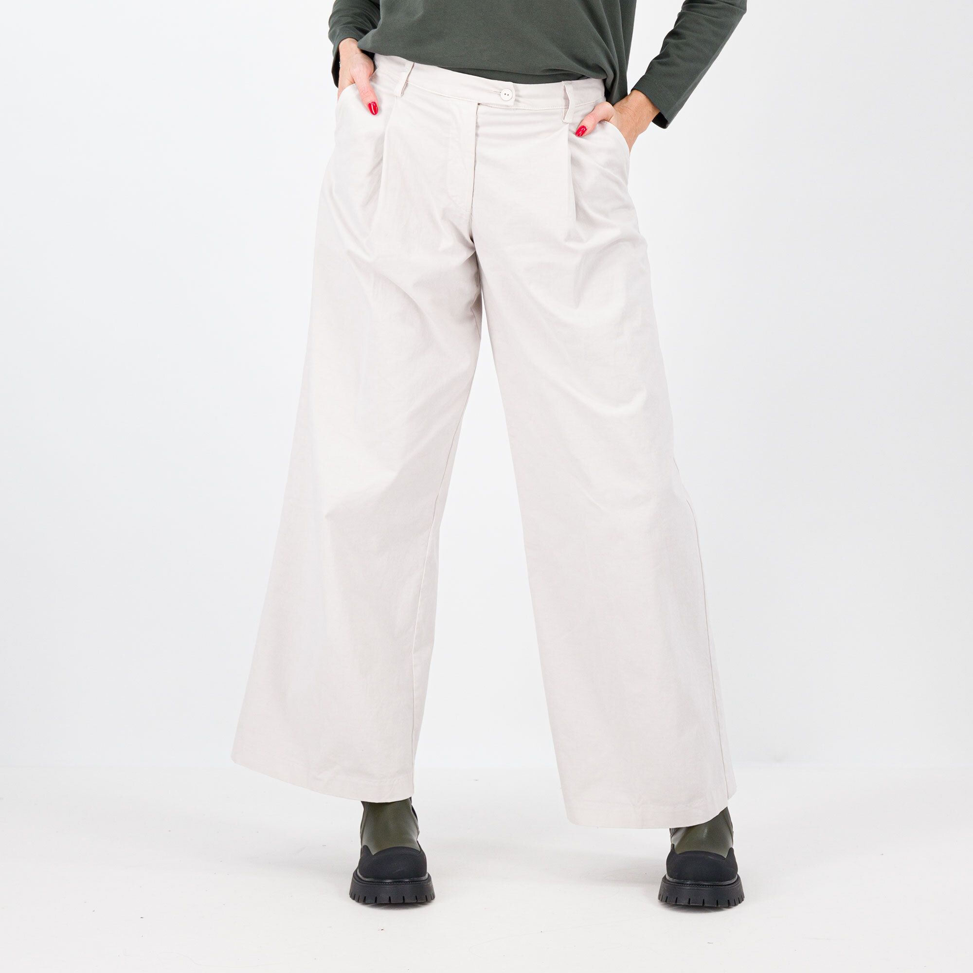 Colour Lab
Pantaloni lunghi
ampi in raso di
cotone
