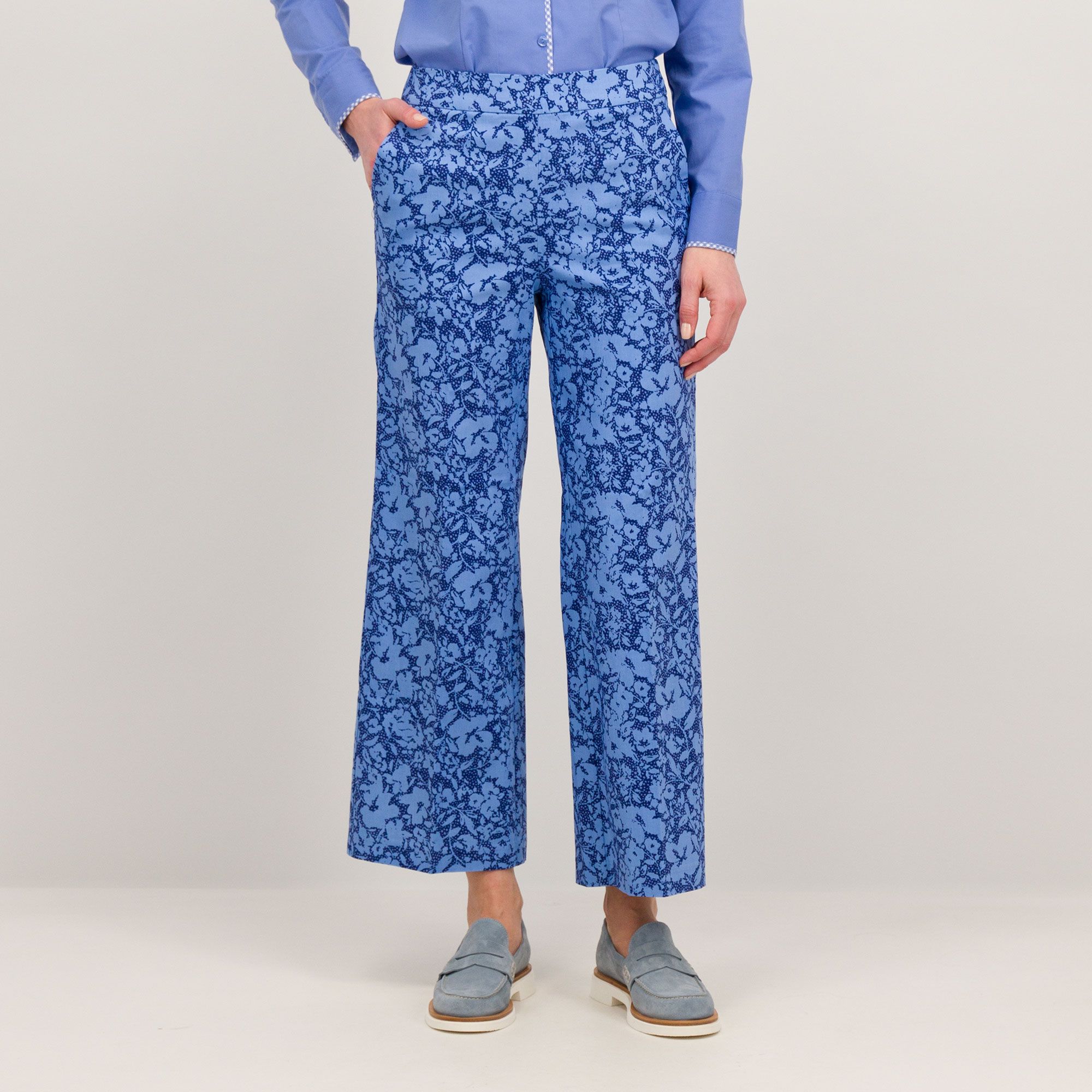 Isaac Mizrahi Live!
Pantaloni in crépe
stretch fantasia
alla caviglia