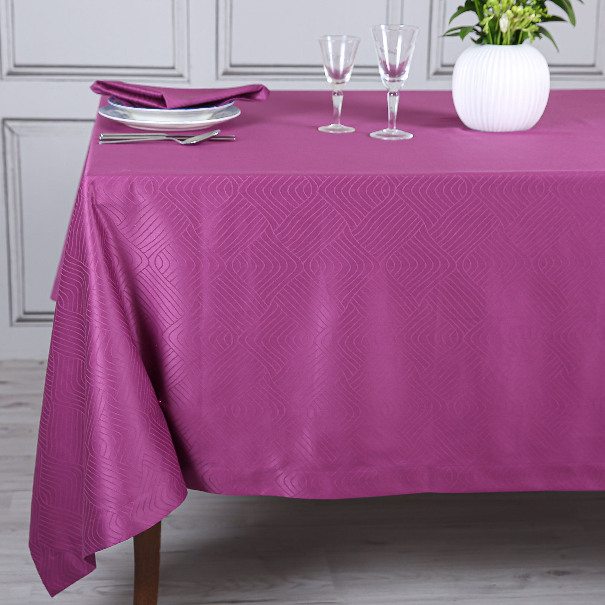 Ferò
Onde Tovaglia in
cotone jacquard
idro-oleo repellente