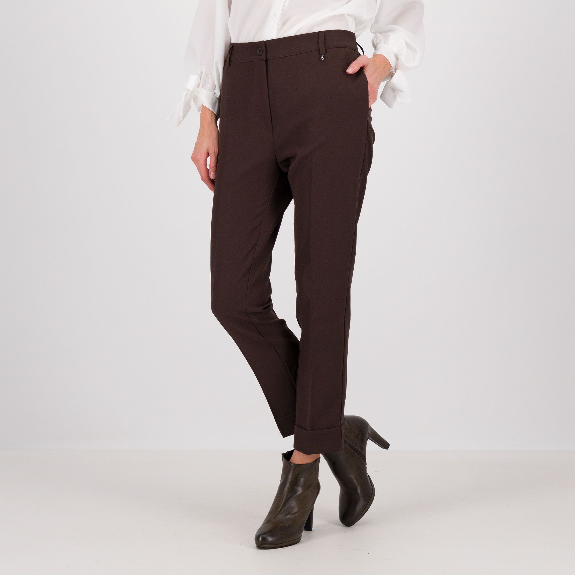 Caterina Lancini
Pantaloni bi-stretch
con risvolto al fondo