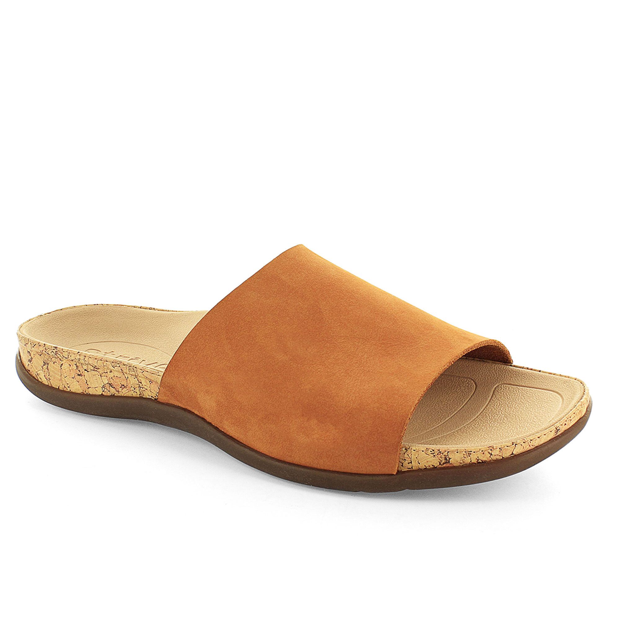 Strive Footwear
Ciabatta con fascia
frontale in pelle
scamosciata