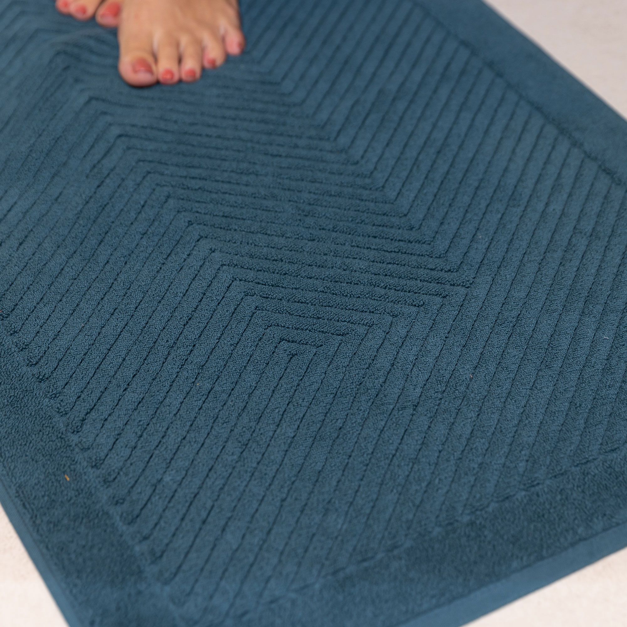 Ferò
Tappeto bagno Elisir
100% cotone low twist
jacquard