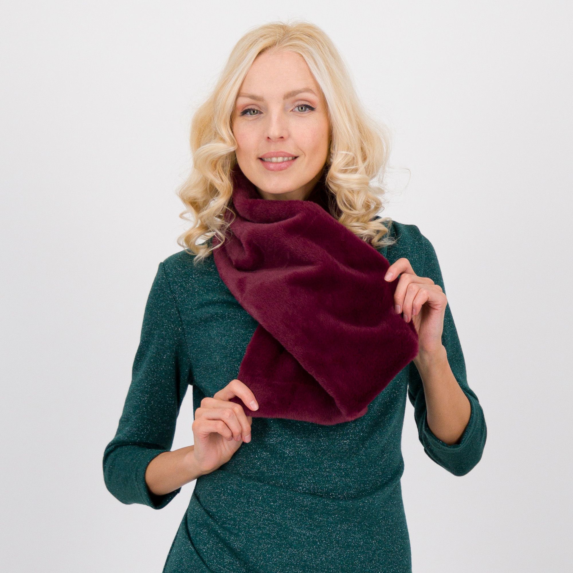 Officina della Moda
Collo 
in pelo sintetico