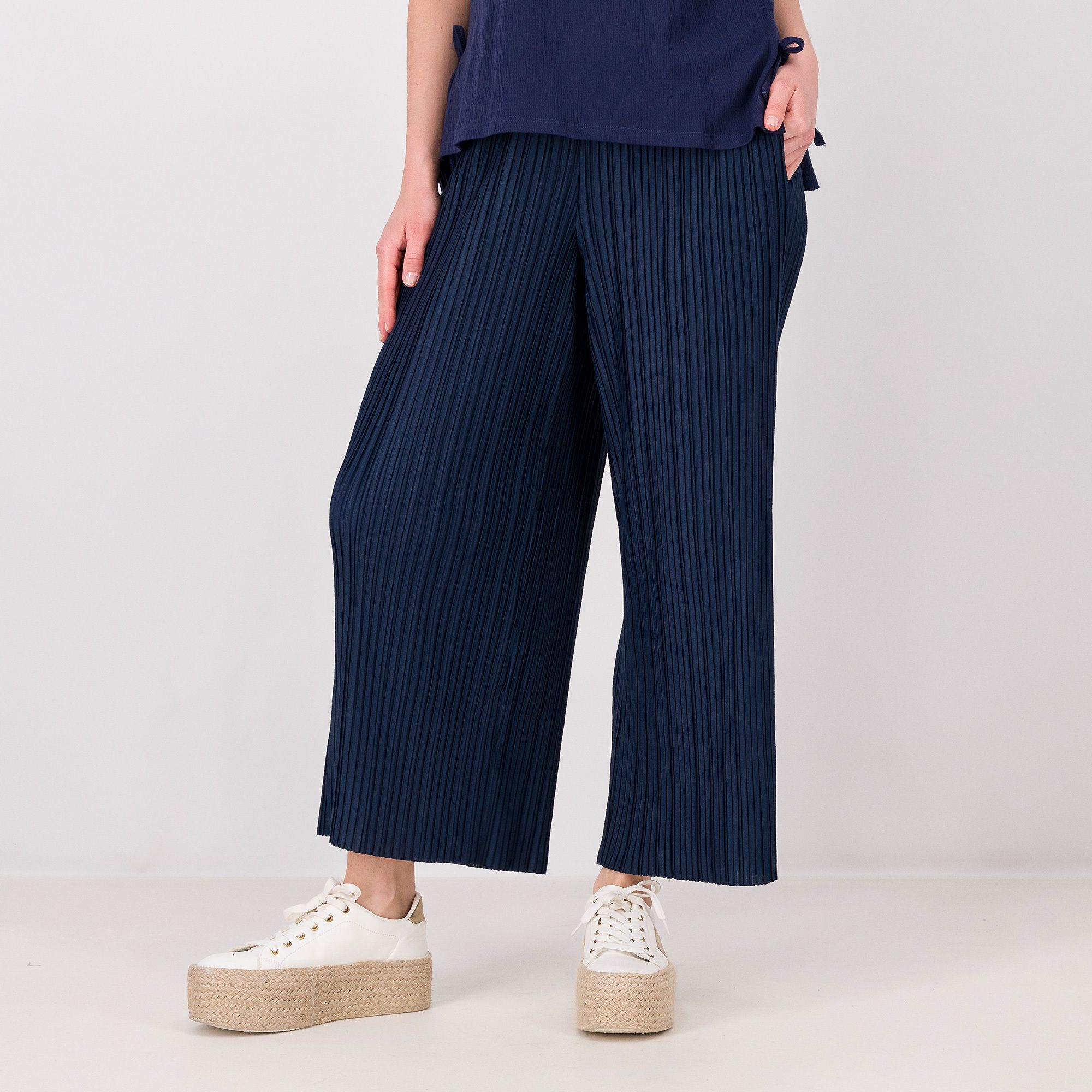 Wynne Layers
Pantaloni in 
maglia plissettata
con viscosa
Tasche laterali