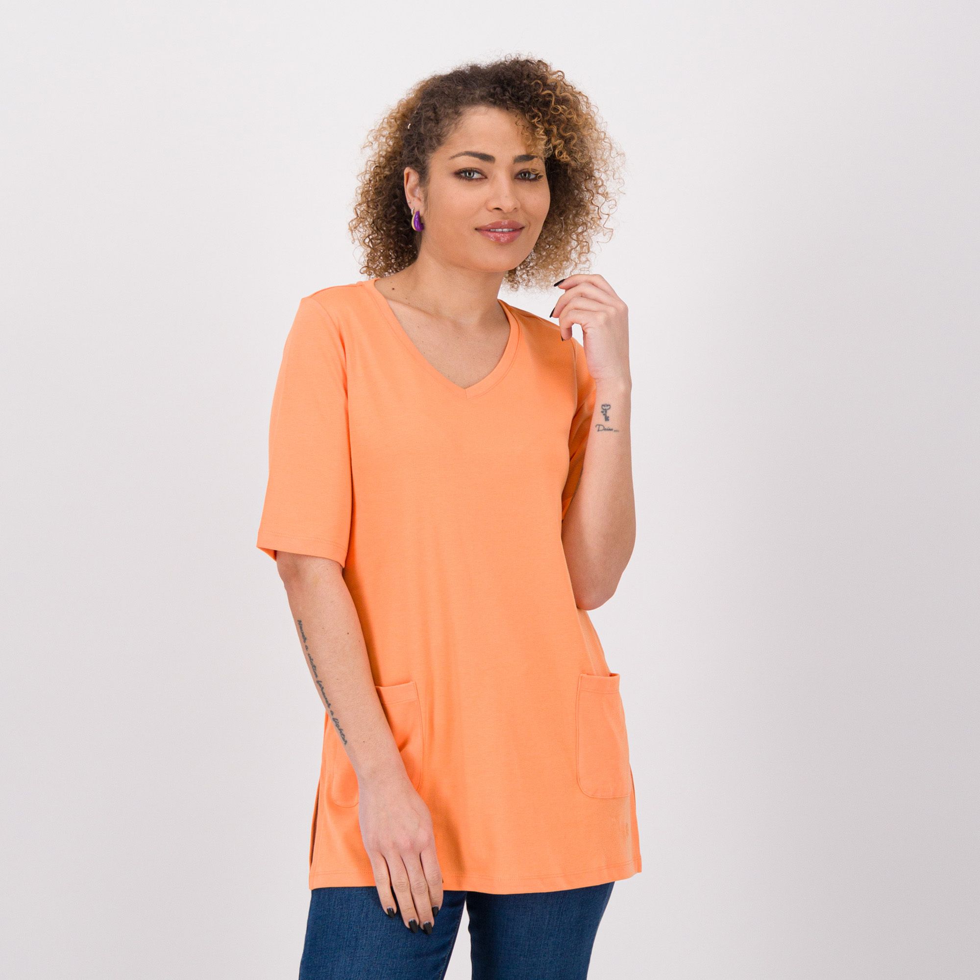 Isaac Mizrahi Live!
Maglia in jersey
di cotone
scollo a V