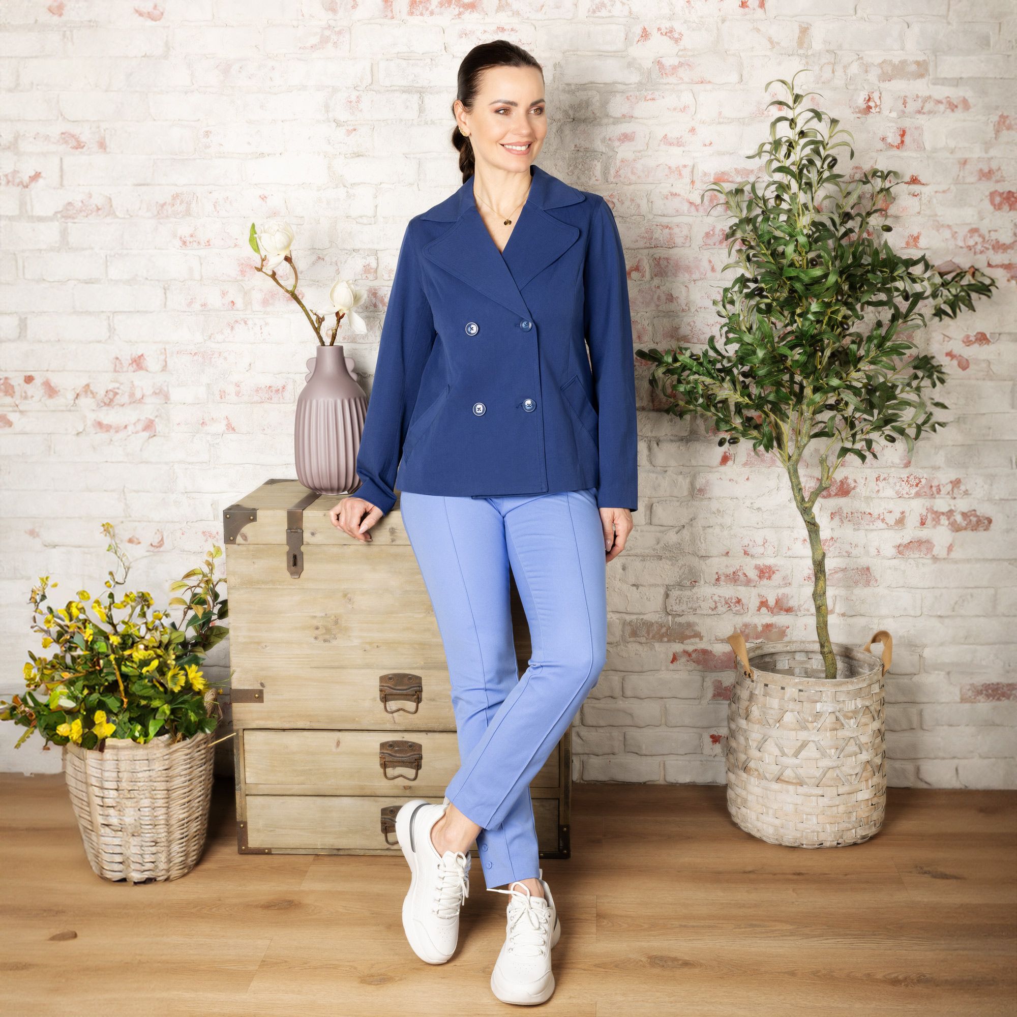 Isaac Mizrahi Live!
Trench corto 
doppiopetto
con collo rever ampio