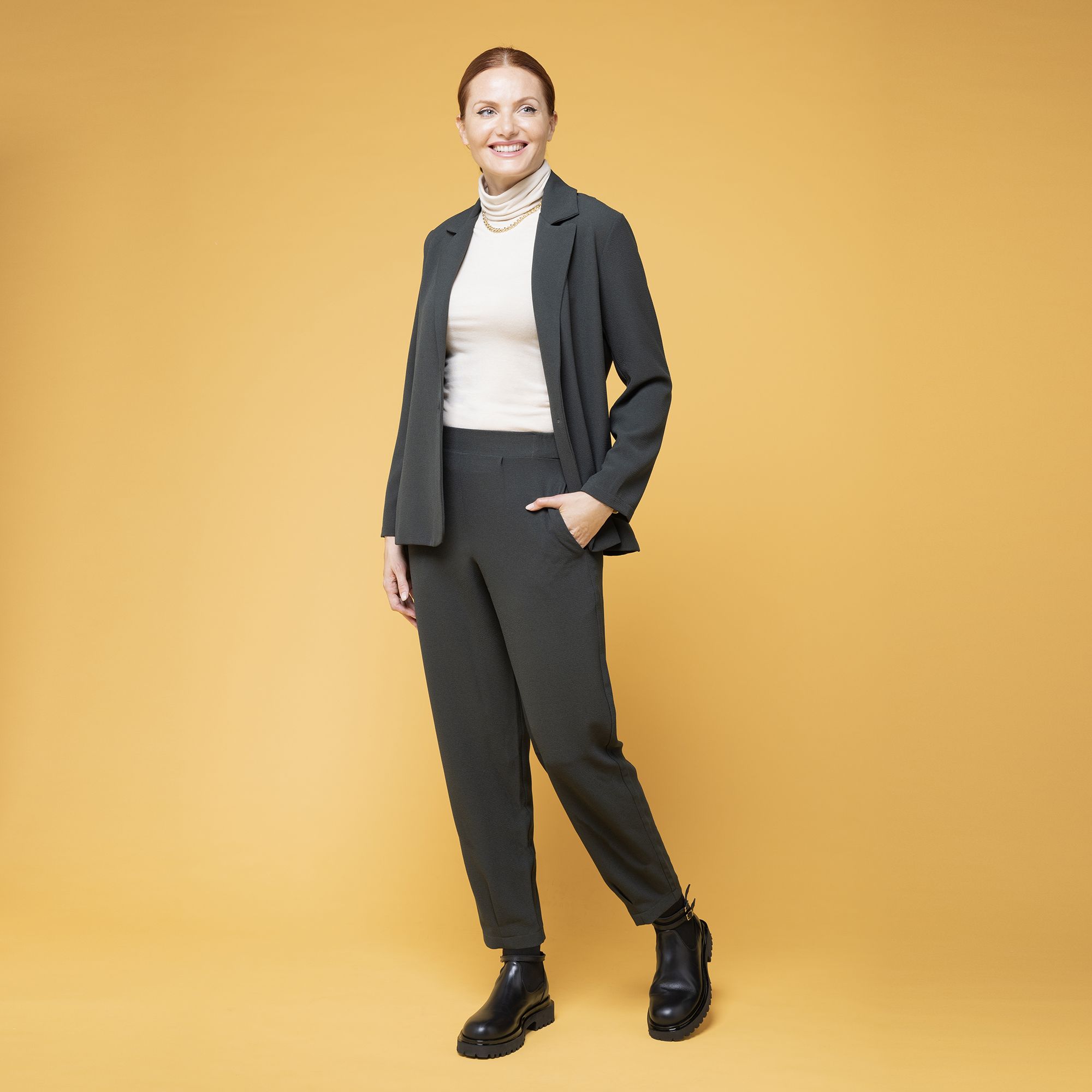 M’ama
Pantaloni balloon
in tessuto creponne
anche Petite