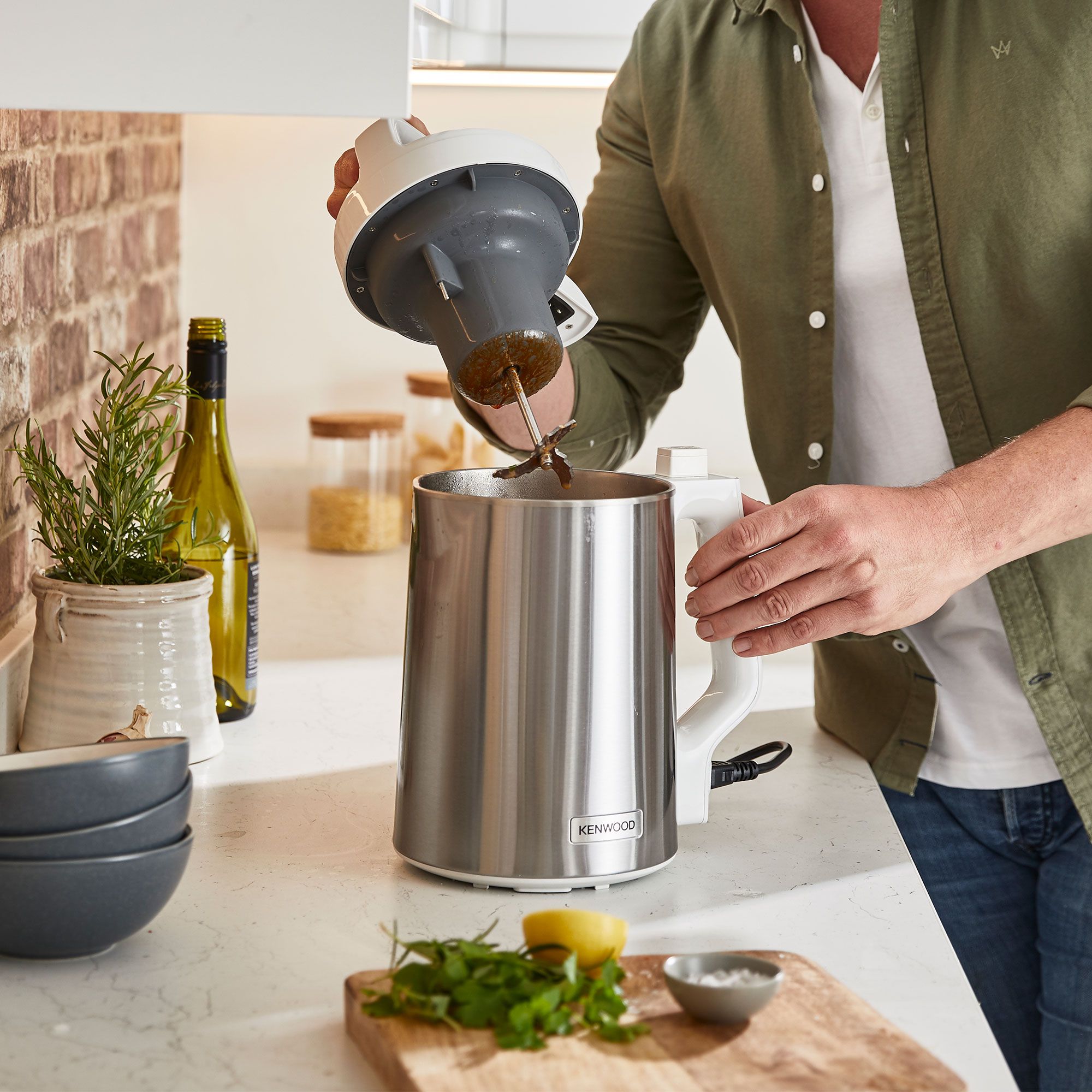 Kenwood
Frullatore SoupEasy
con beccuccio
EasyPour