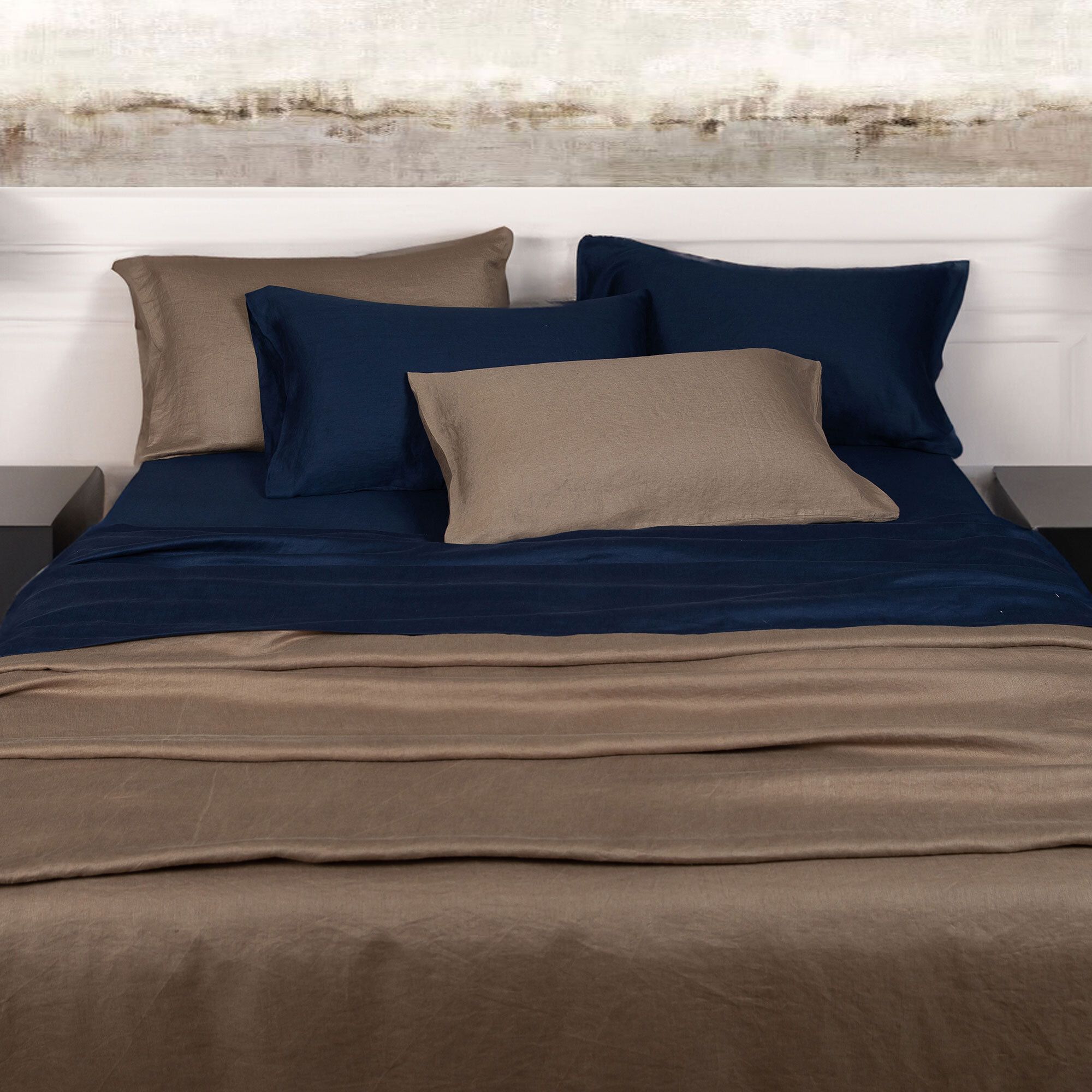 Ferò
Parure copripiumino
matrimoniale 100% 
raso di lino