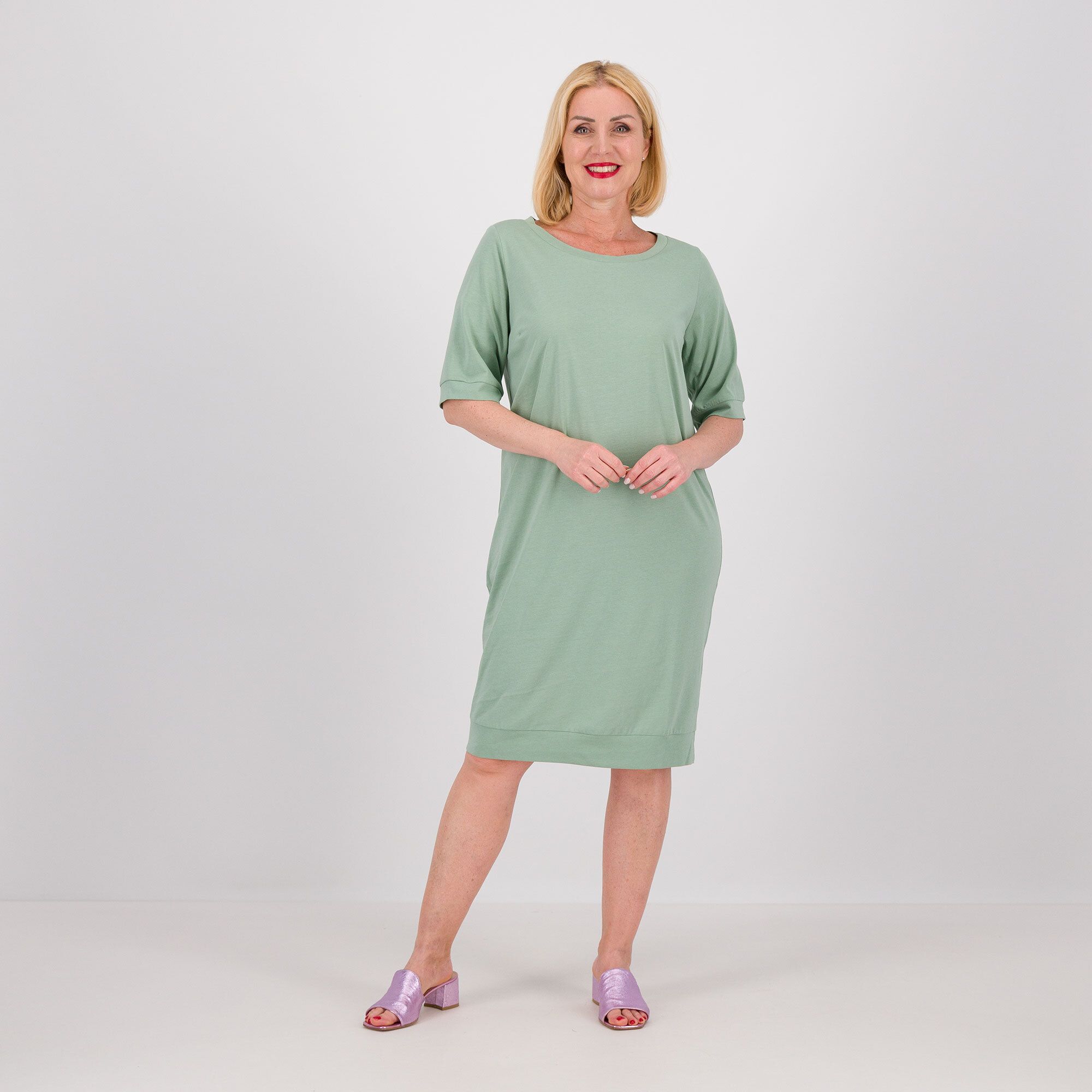 Caterina Lancini
Abito in maglia di
cotone con linea
ad anfora